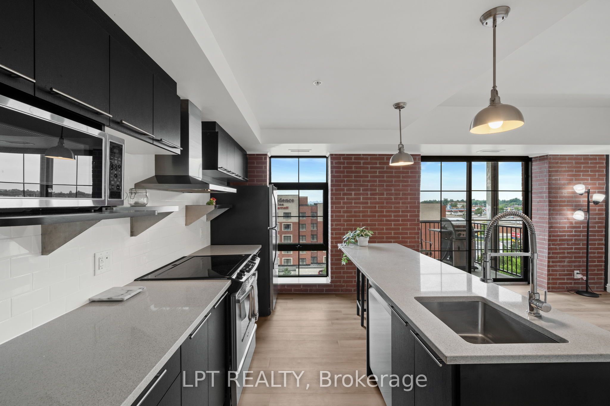 555 Anand Private 707 Property Photo 14