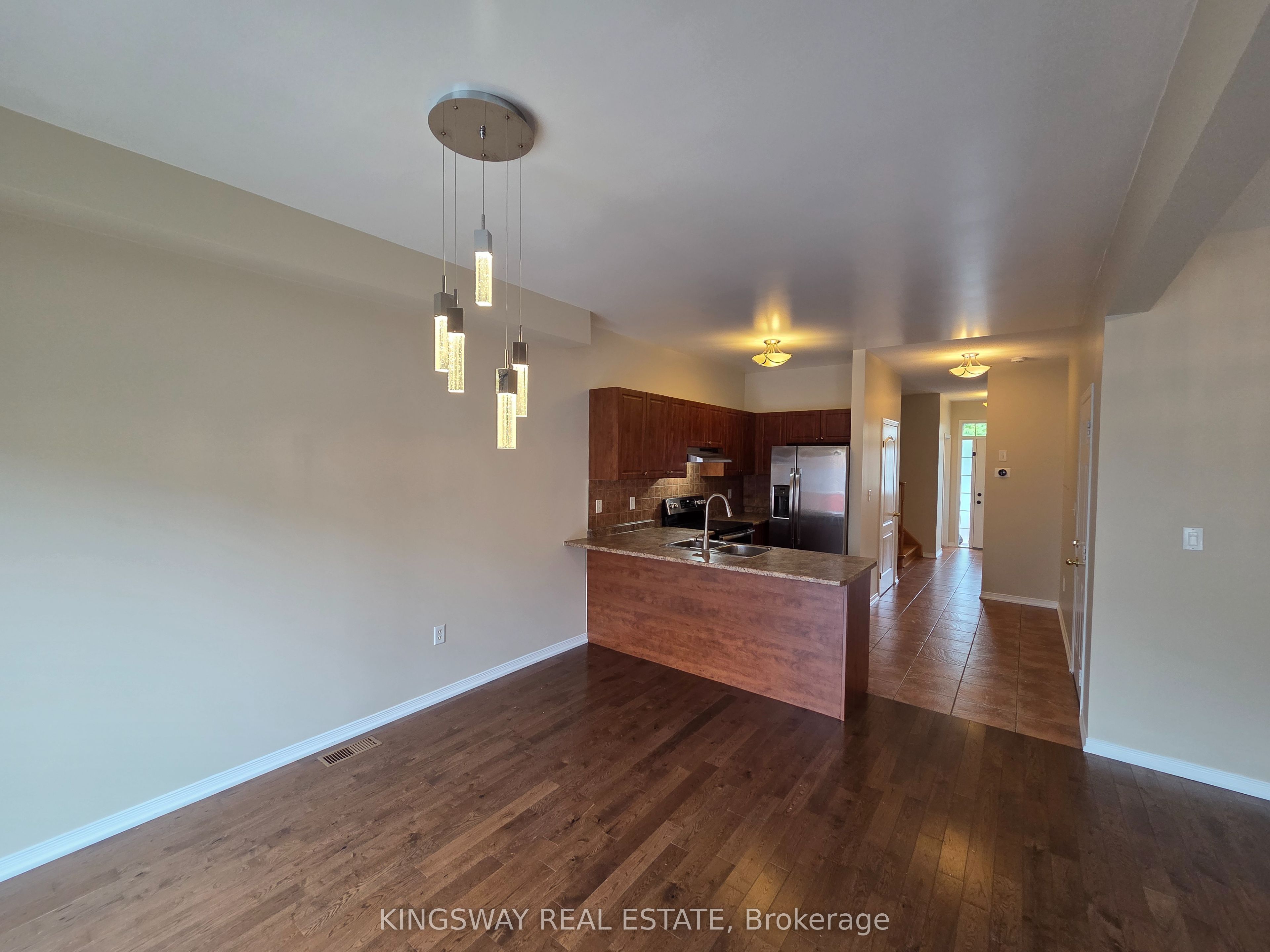 28 Tidemore Heights Property Photo 11