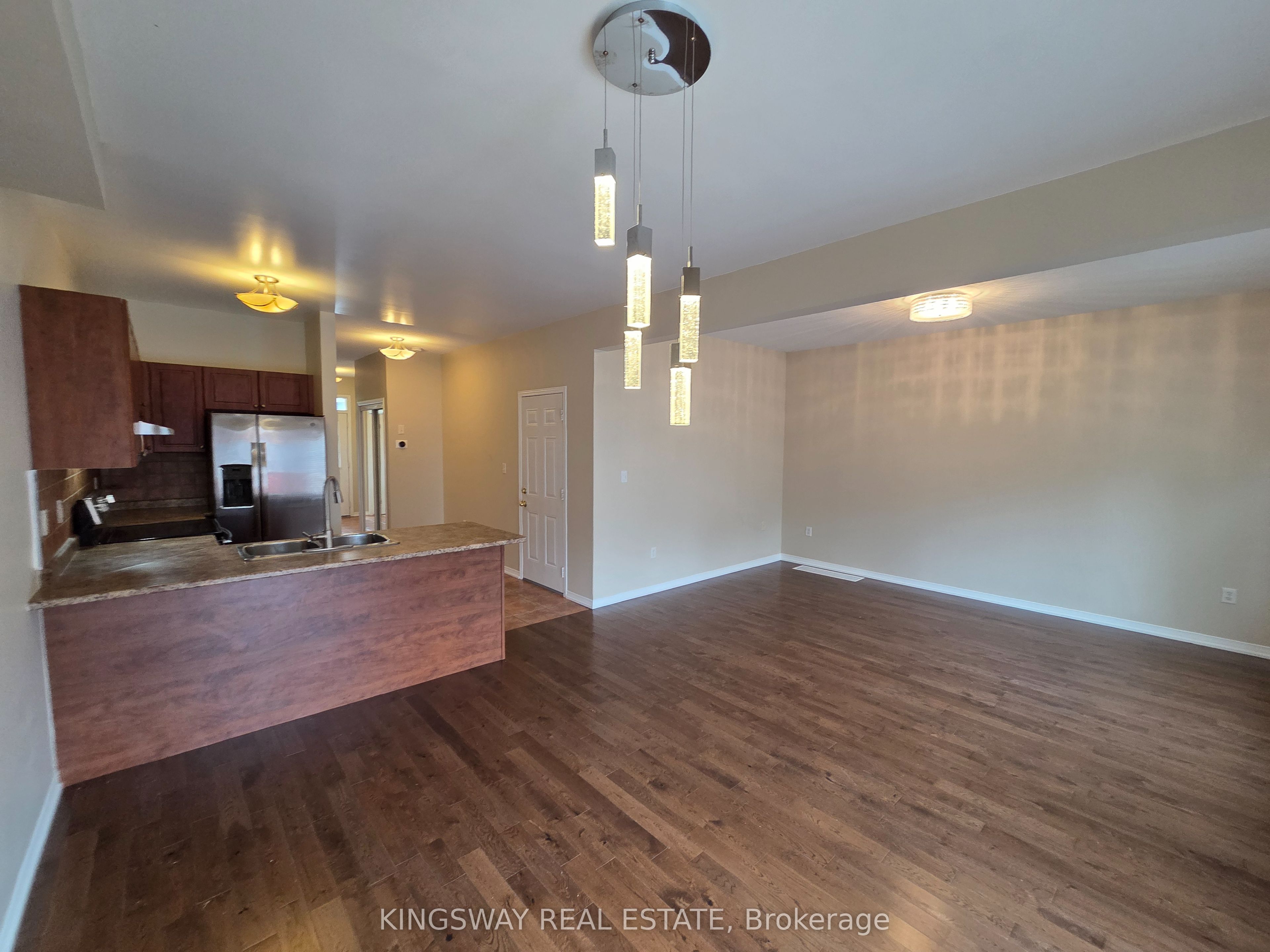 28 Tidemore Heights Property Photo 12