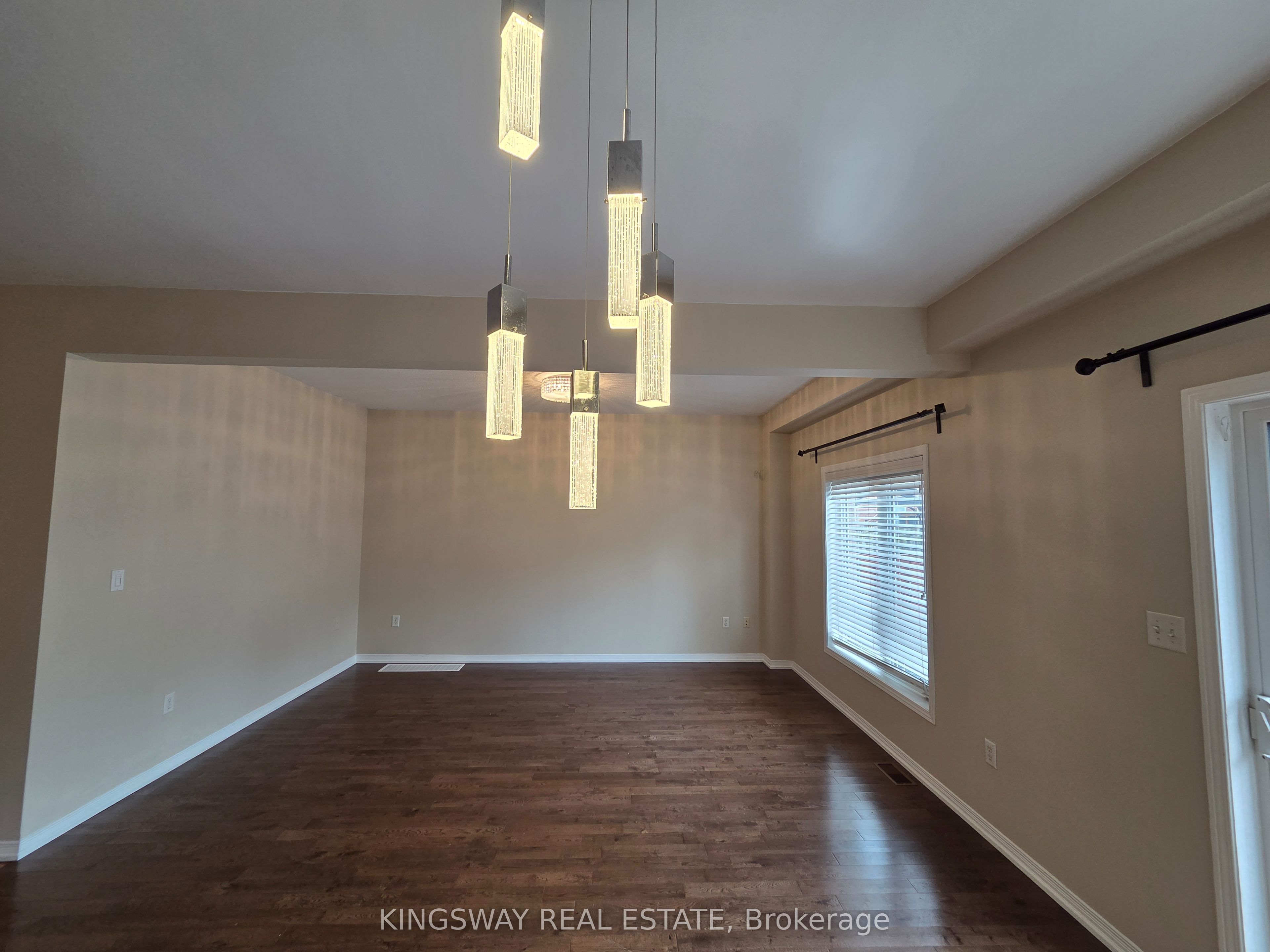28 Tidemore Heights Property Photo 14
