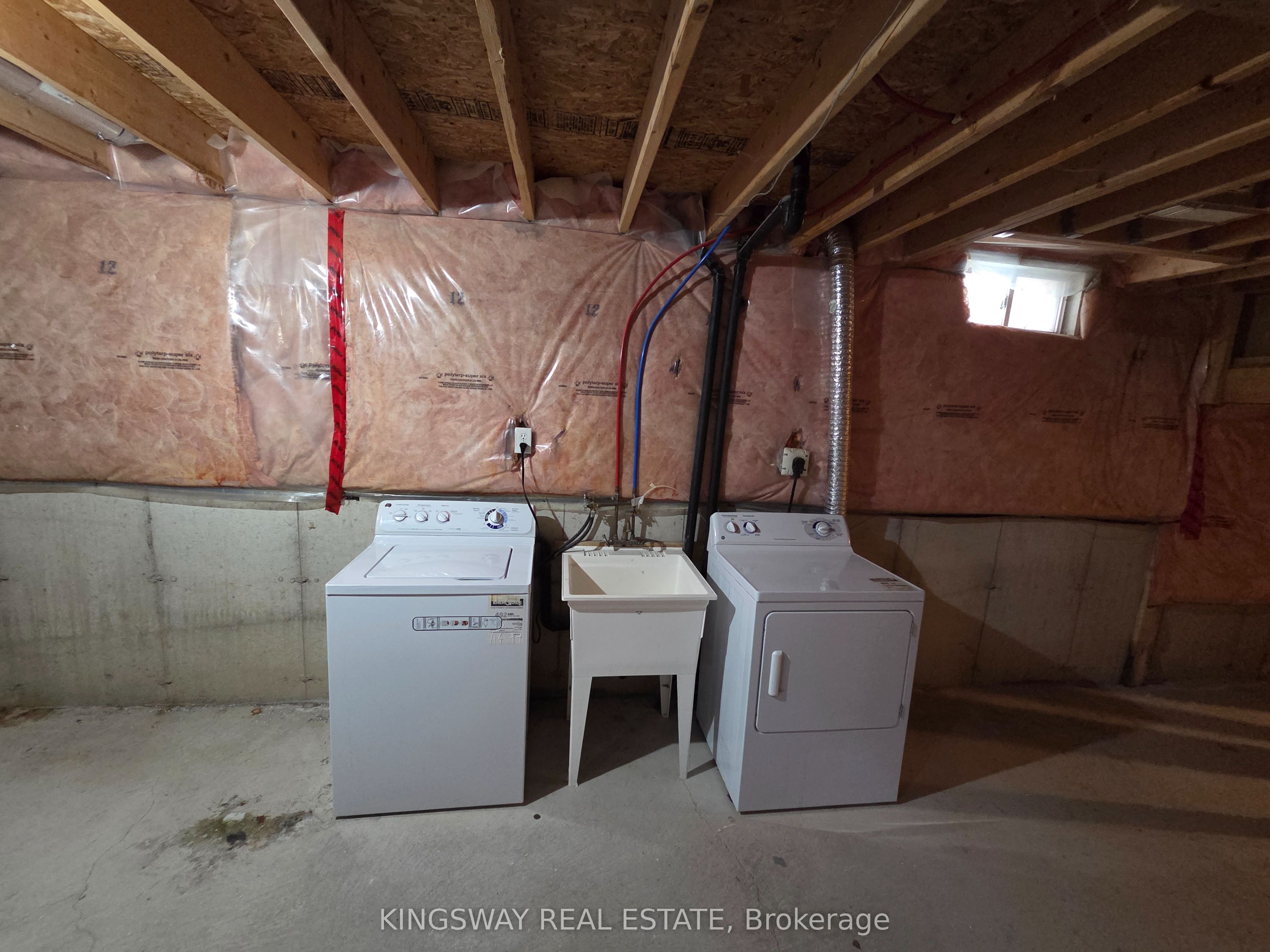 28 Tidemore Heights Property Photo 26