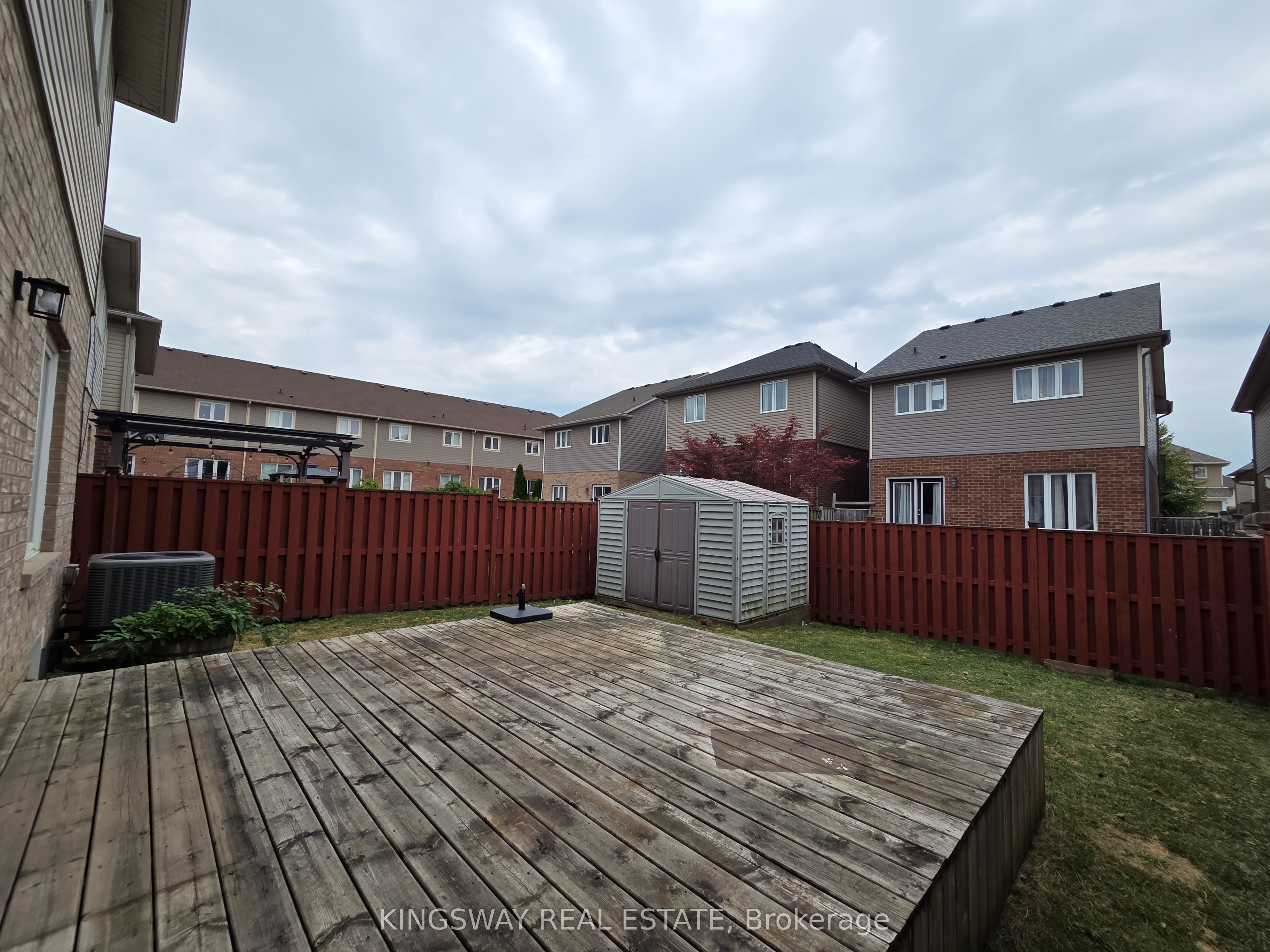 28 Tidemore Heights Property Photo 27