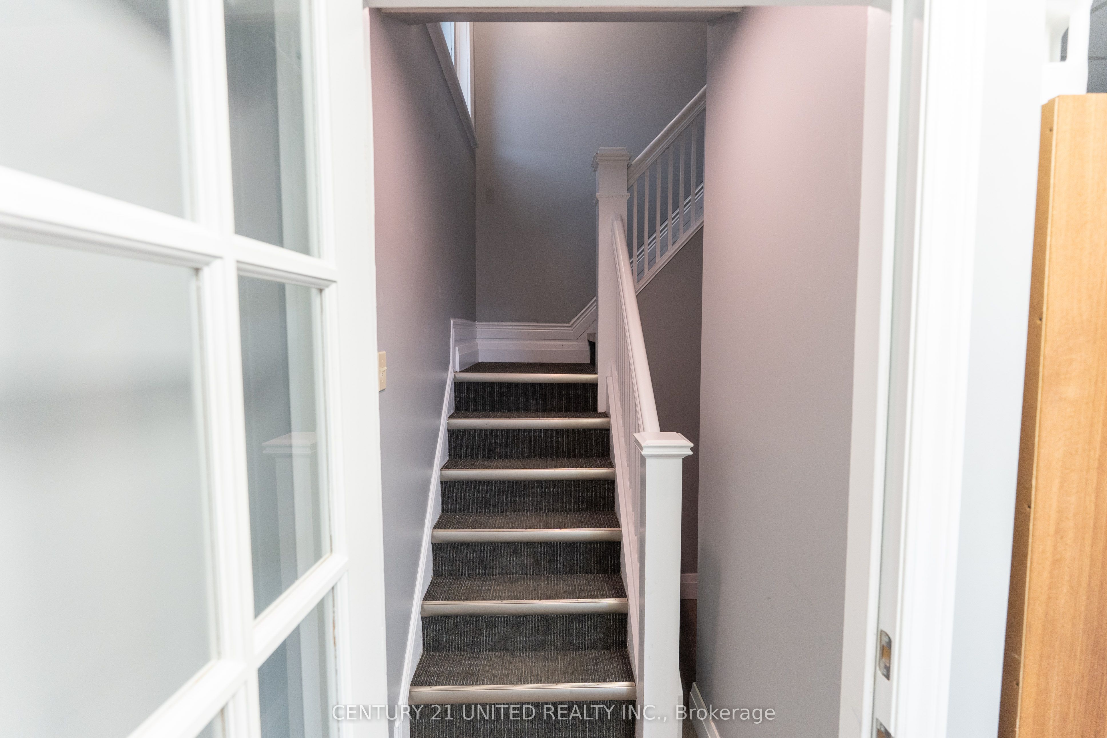 310 Rubidge Street Property Photo 16
