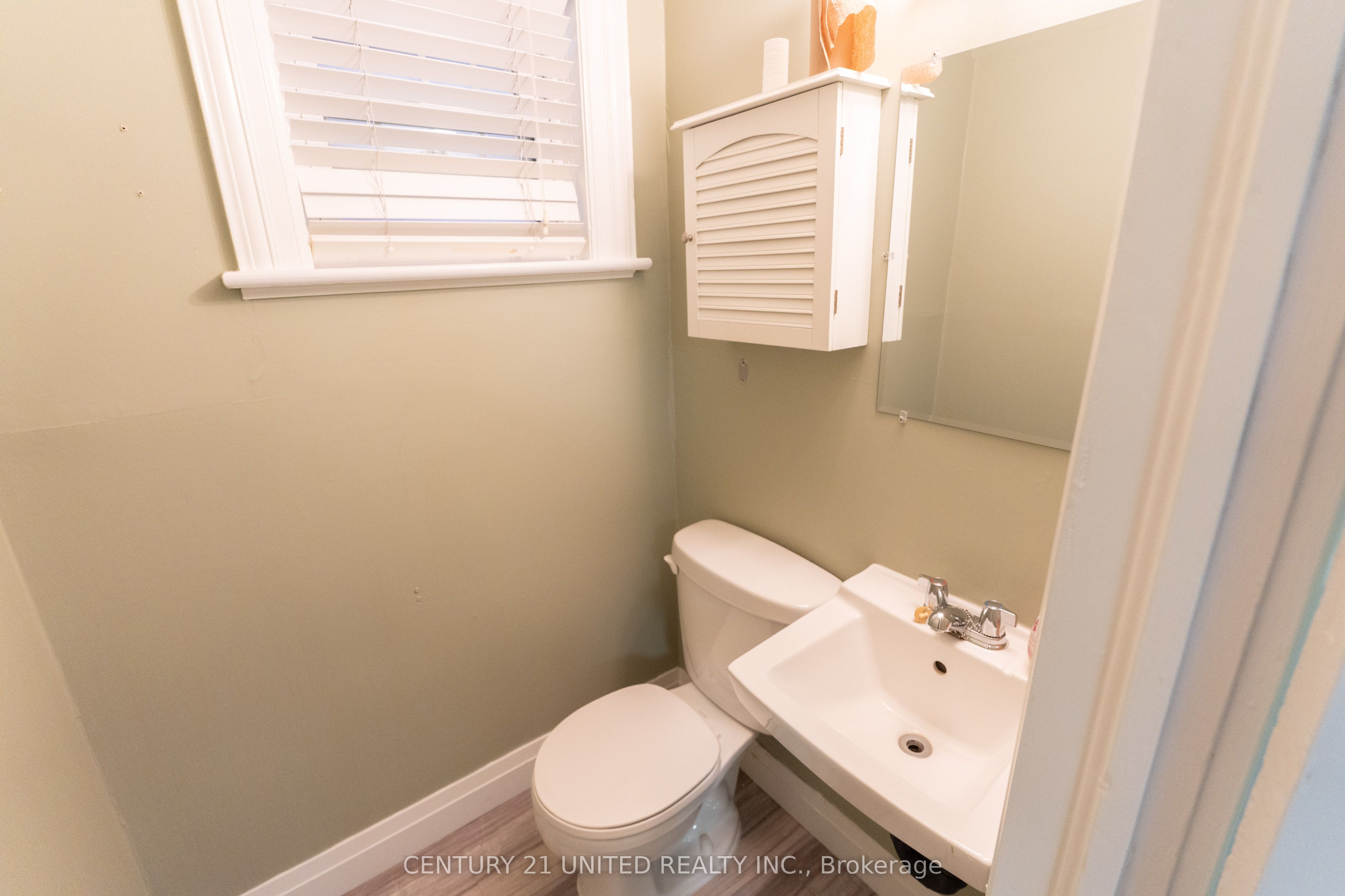 310 Rubidge Street Property Photo 19