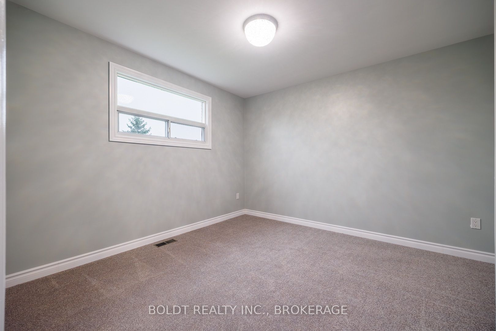 8 Pamela Drive Property Photo 16