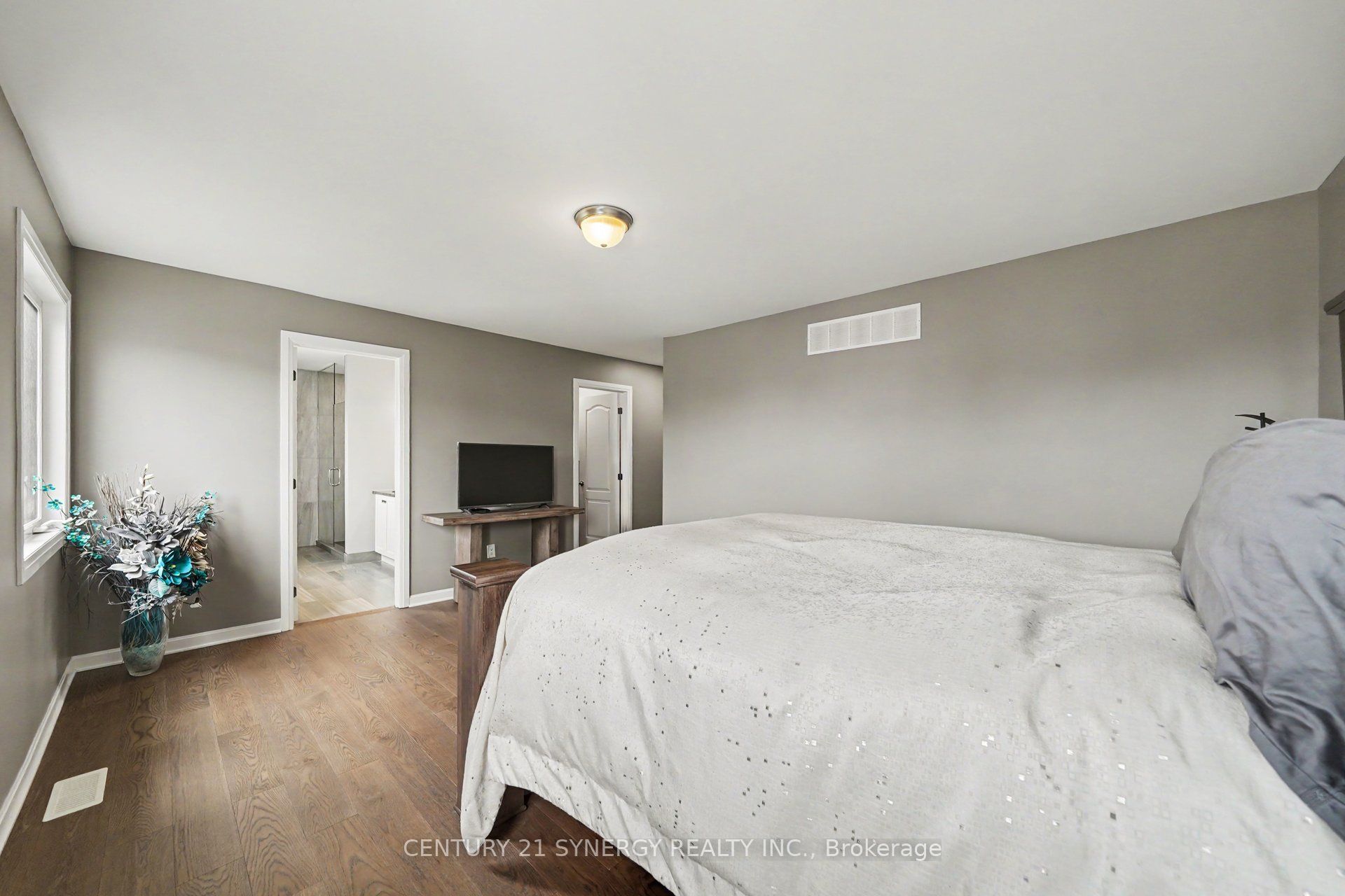 3207 Harvester Crescent Property Photo 21