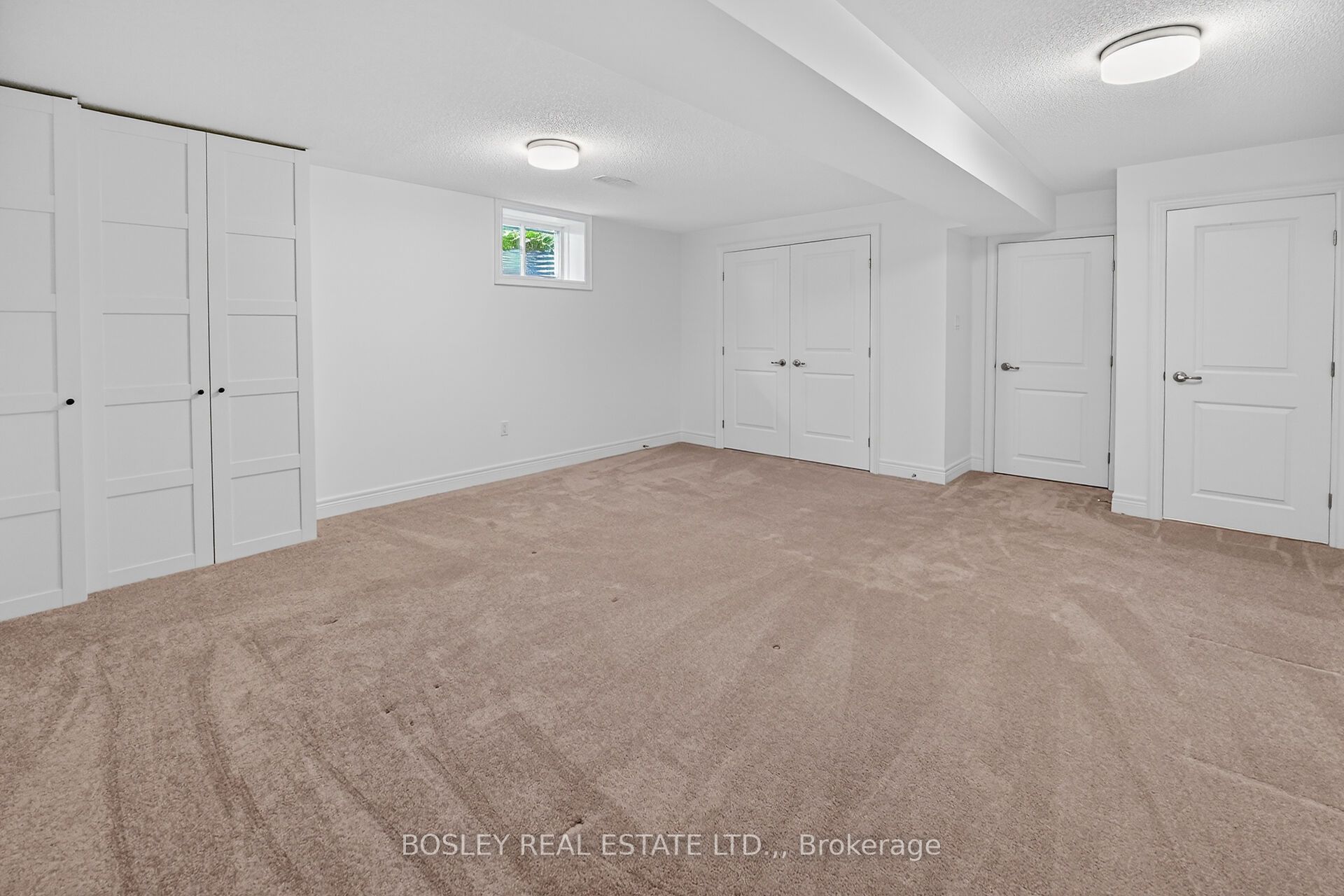 56 Paradise Grove Property Photo 33