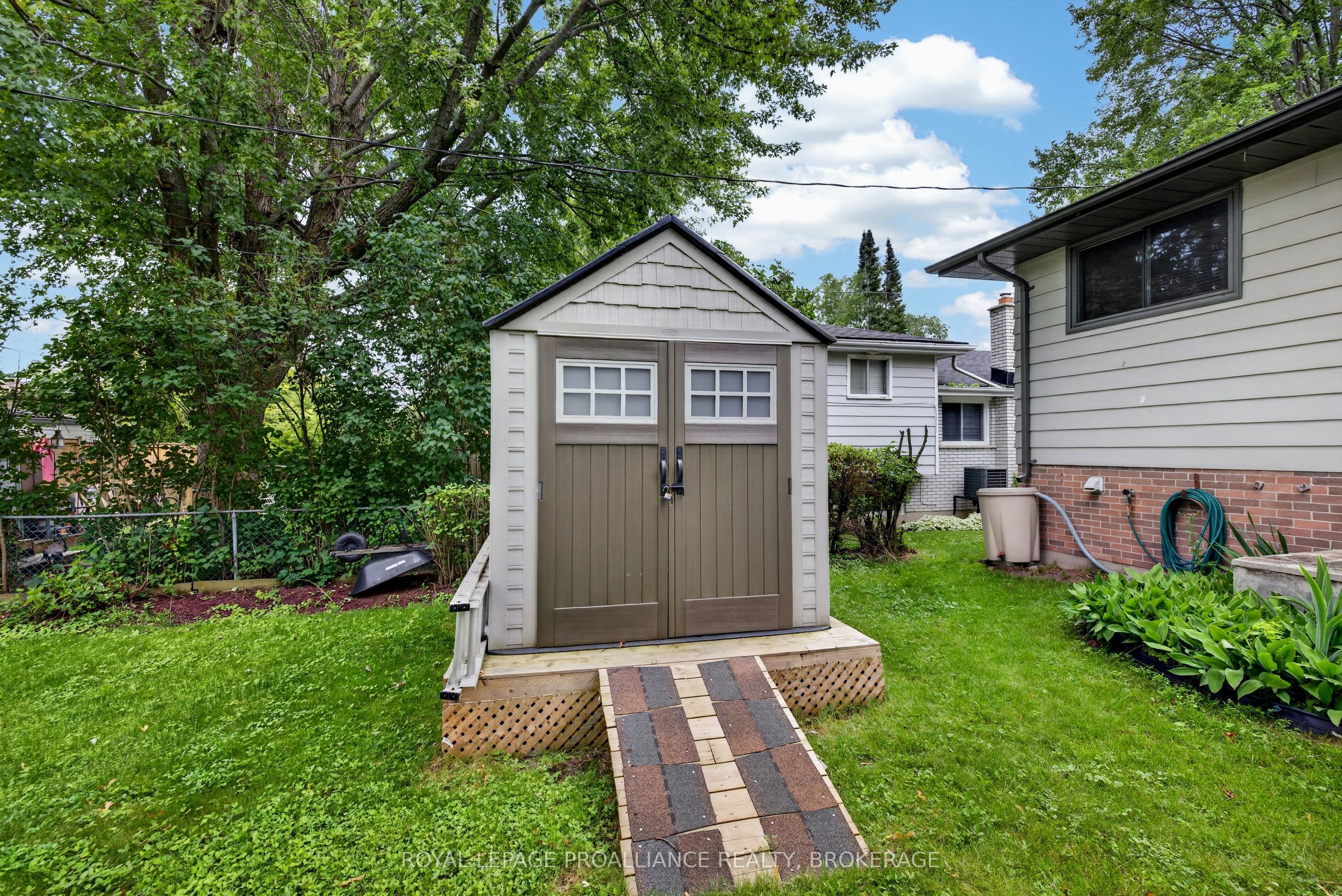 682 Carnaby Street Property Photo 45