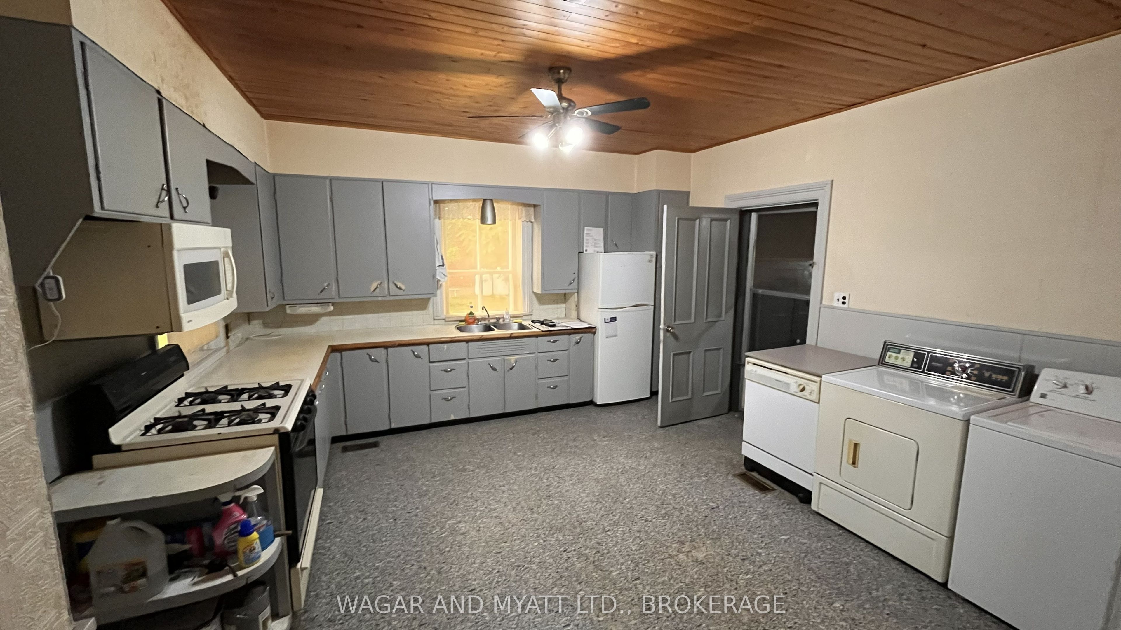 226 Camden Road Property Photo 6