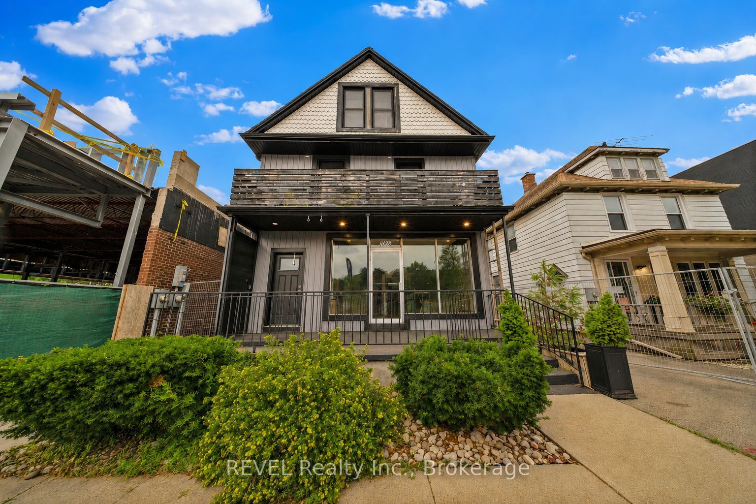 1433 Pelham Street Property Photo 4