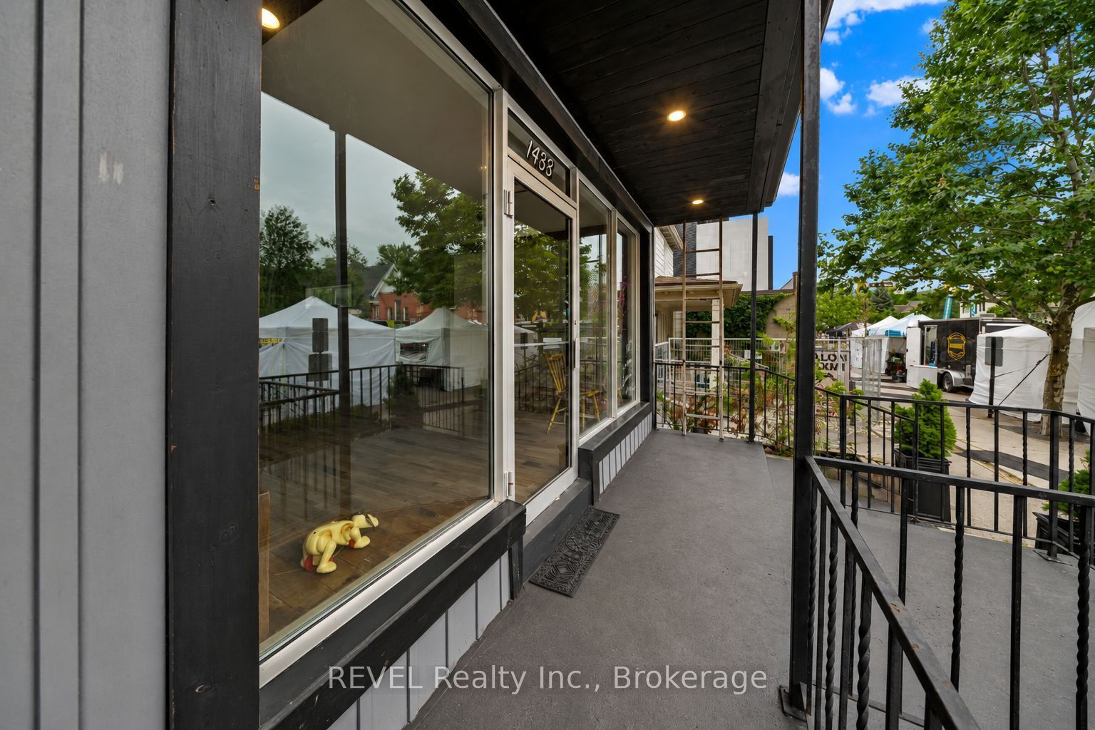 1433 Pelham Street Property Photo 6