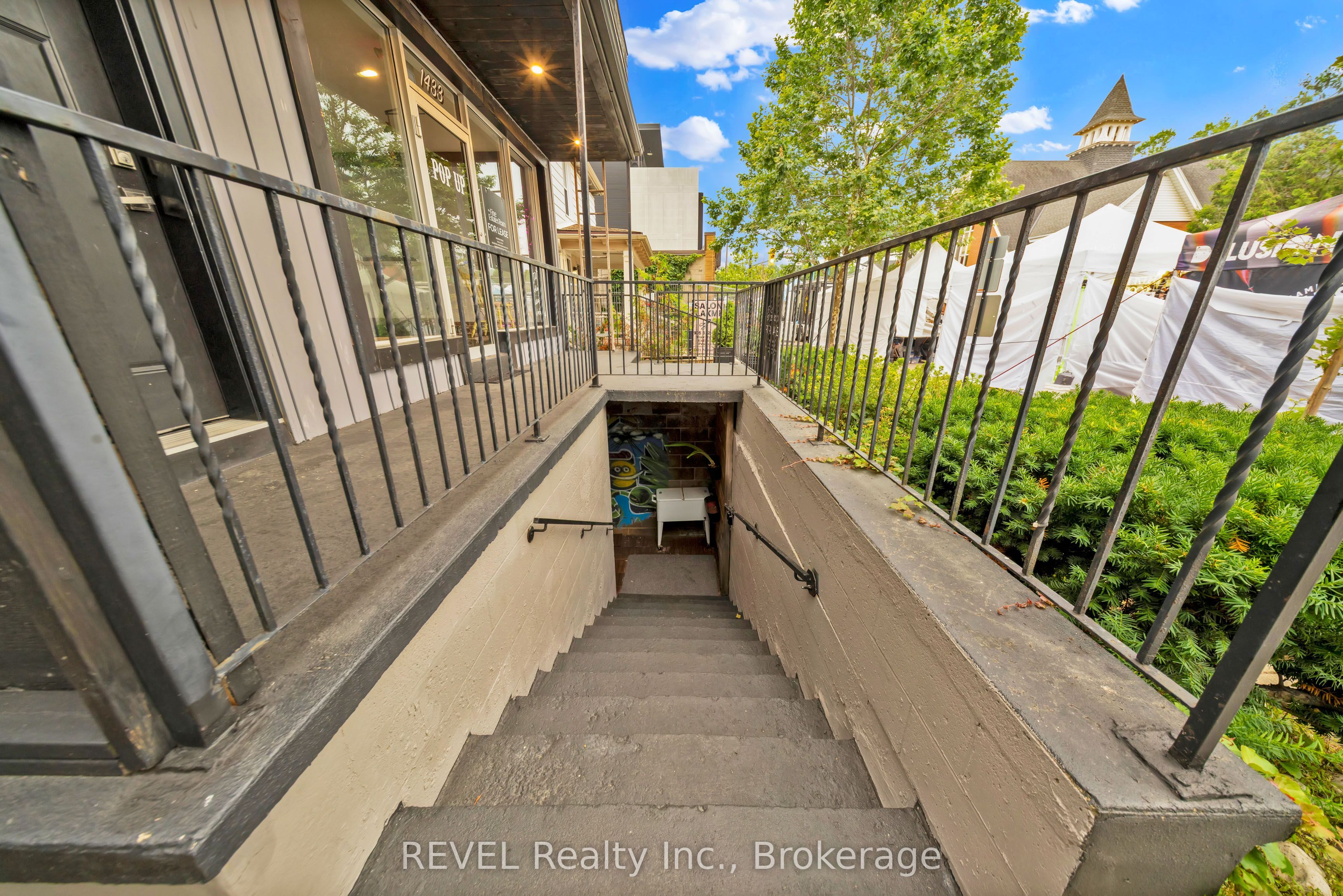 1433 Pelham Street Property Photo 7