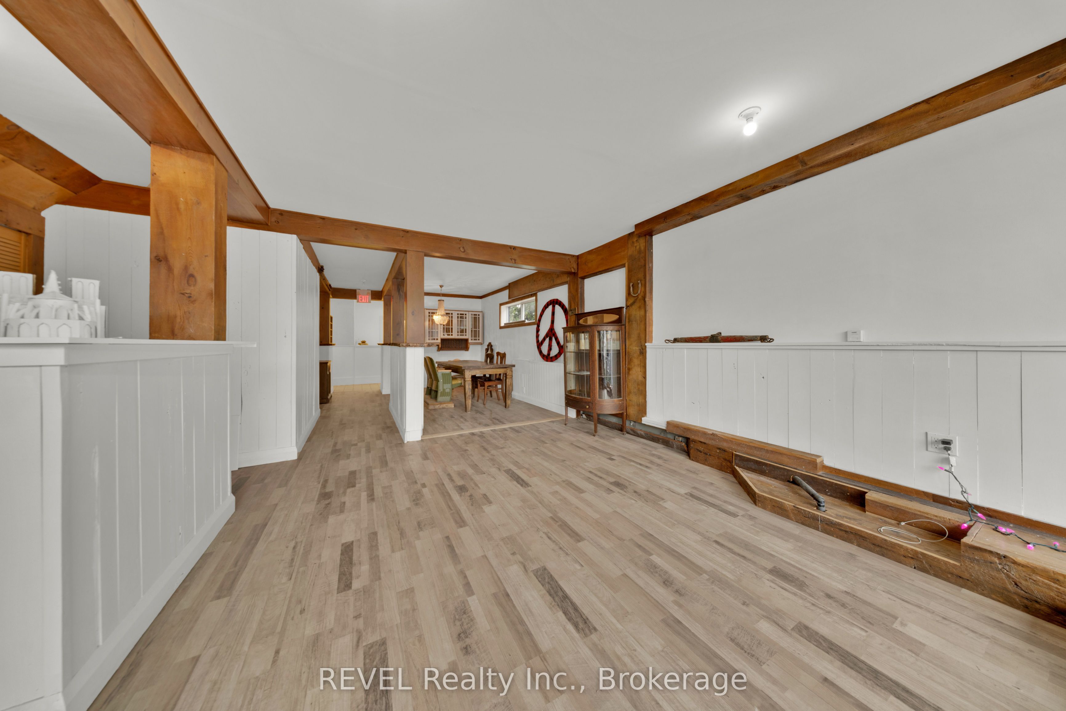 1433 Pelham Street Property Photo 8