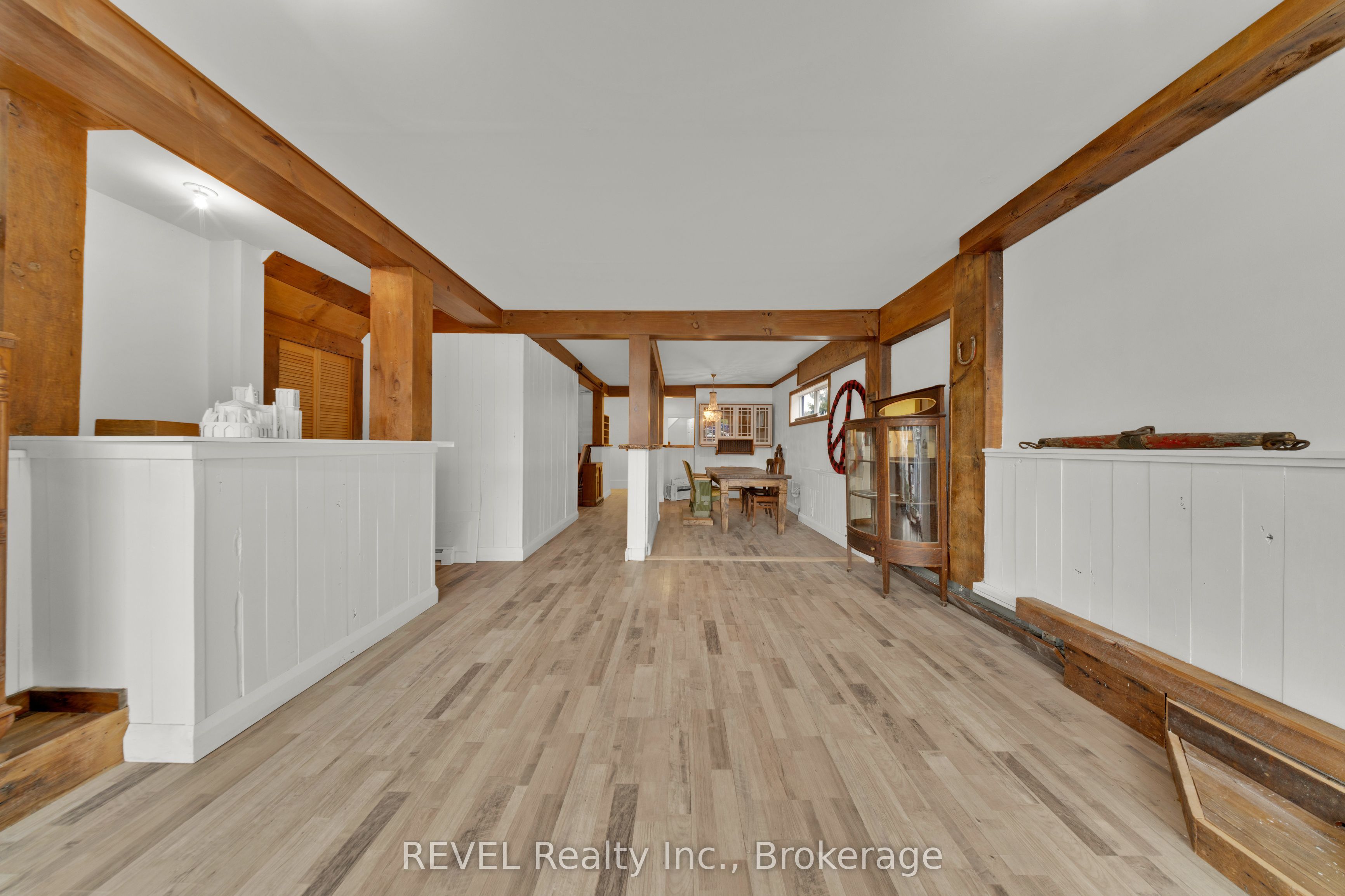 1433 Pelham Street Property Photo 9