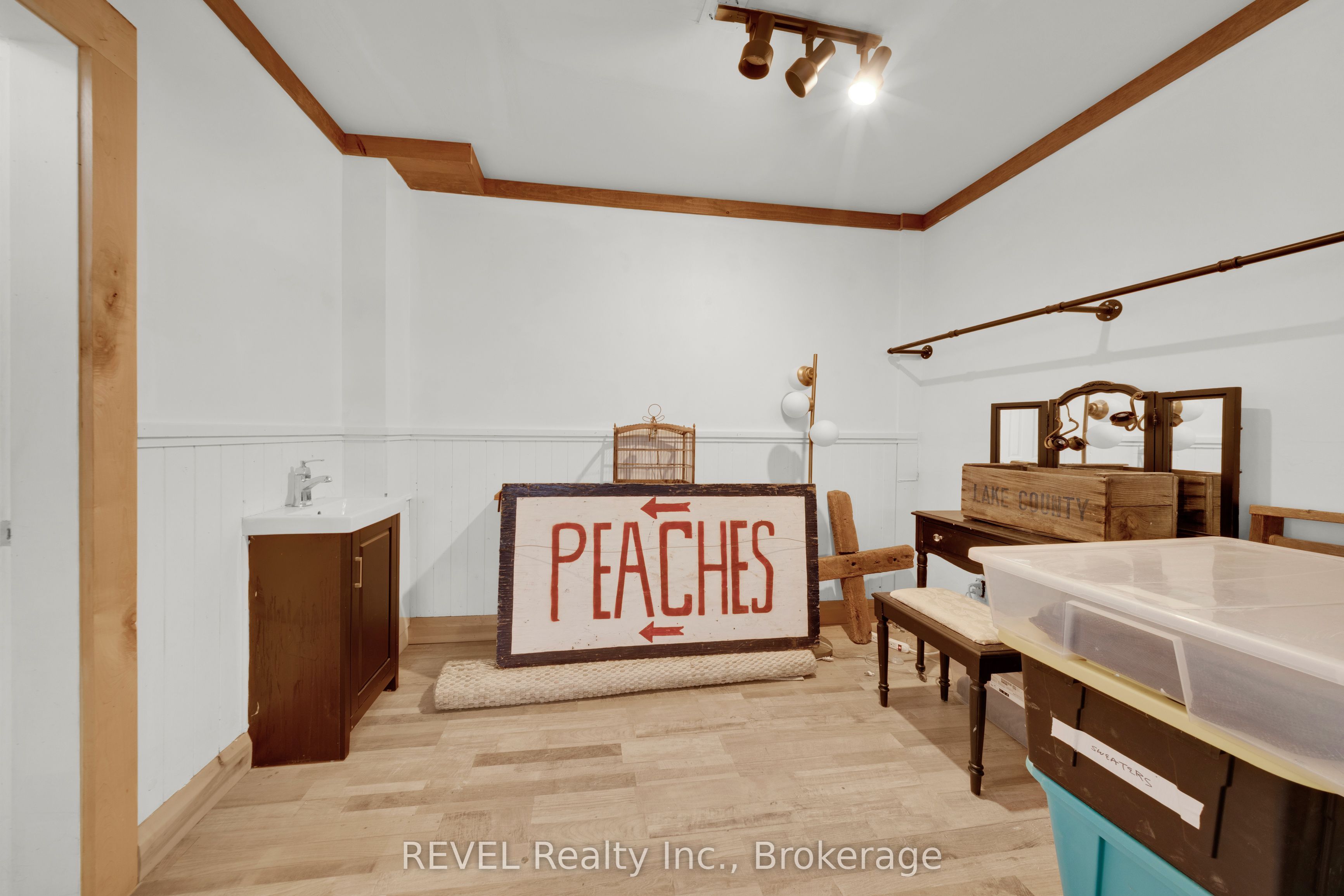 1433 Pelham Street Property Photo 16