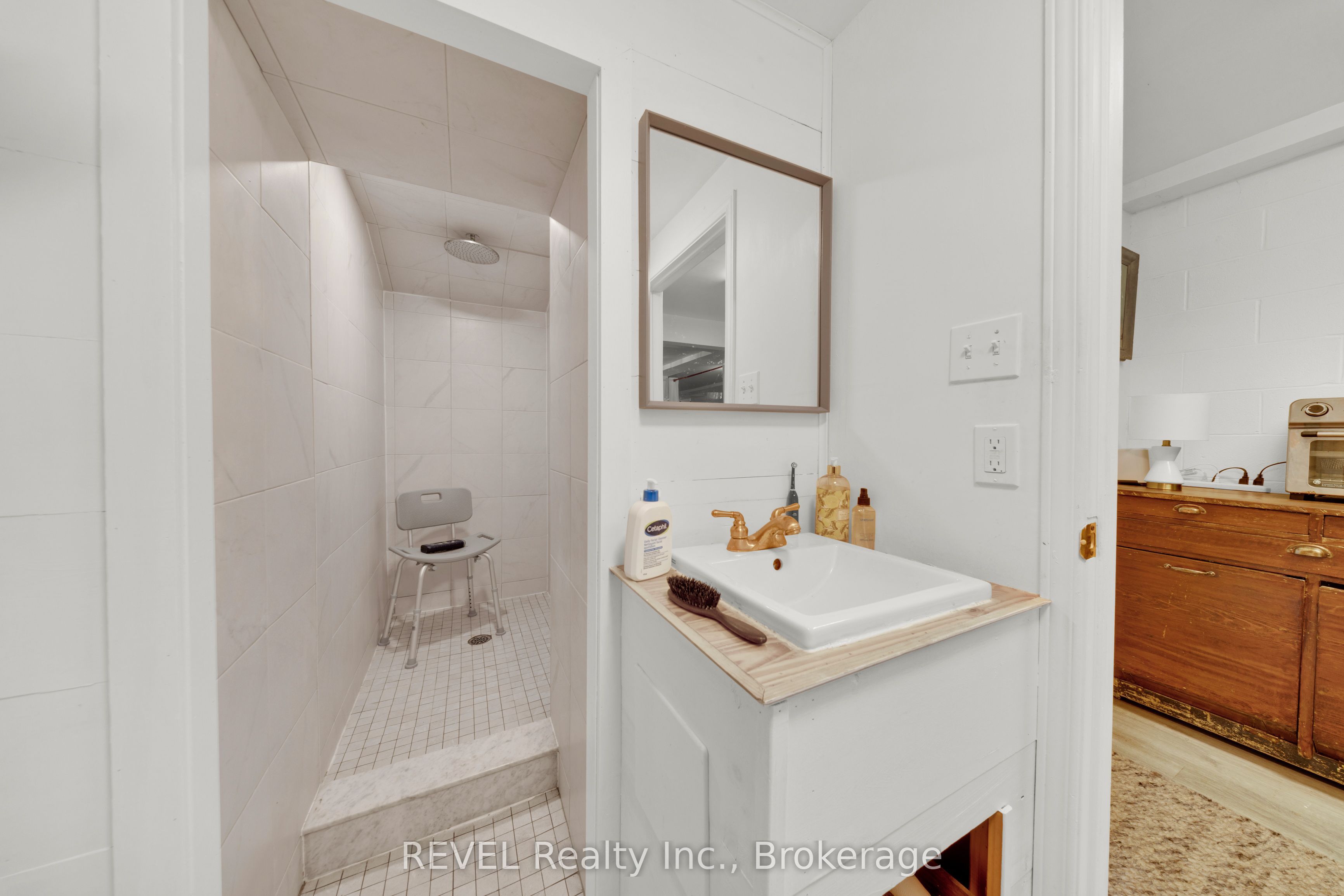 1433 Pelham Street Property Photo 23