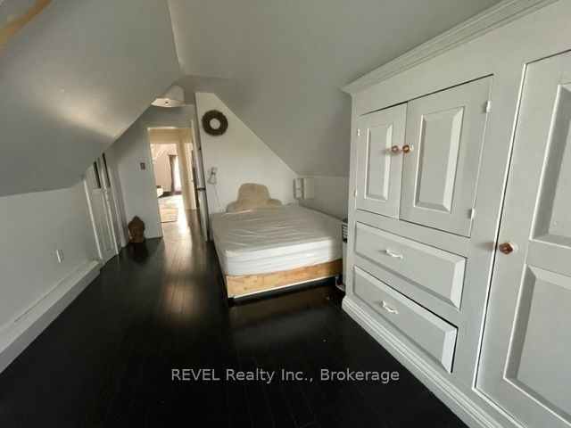 1433 Pelham Street Property Photo 36