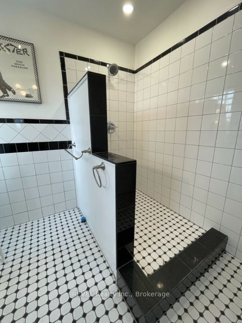 1433 Pelham Street Property Photo 40
