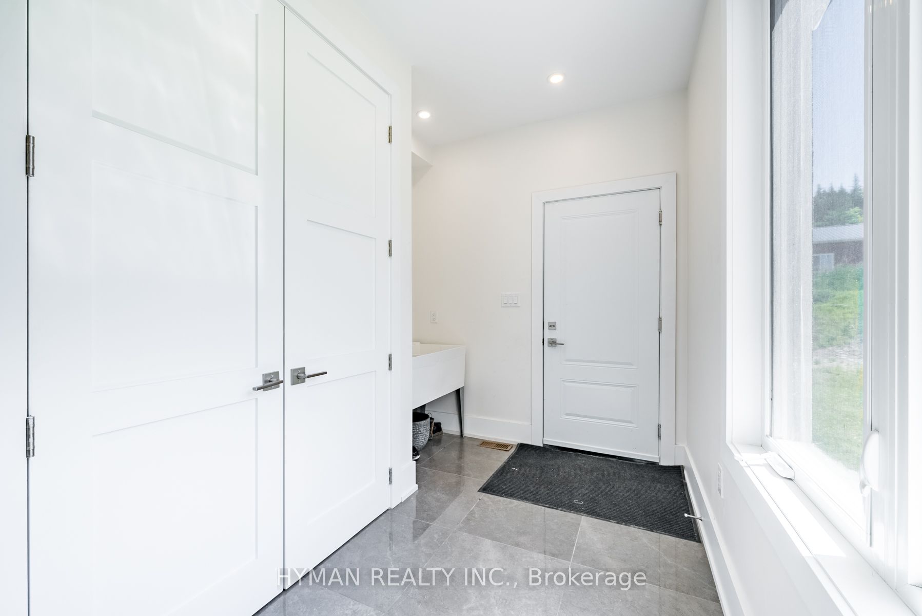 147 Parkview Drive Property Photo 14