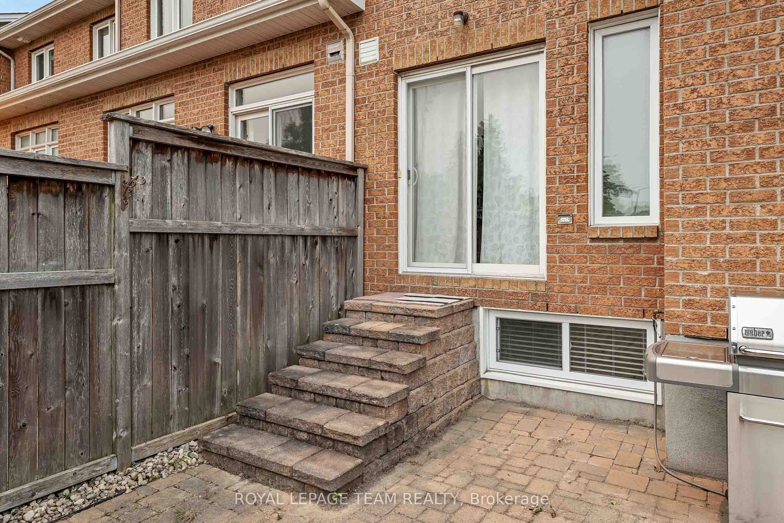 323 Freedom Private Property Photo 33