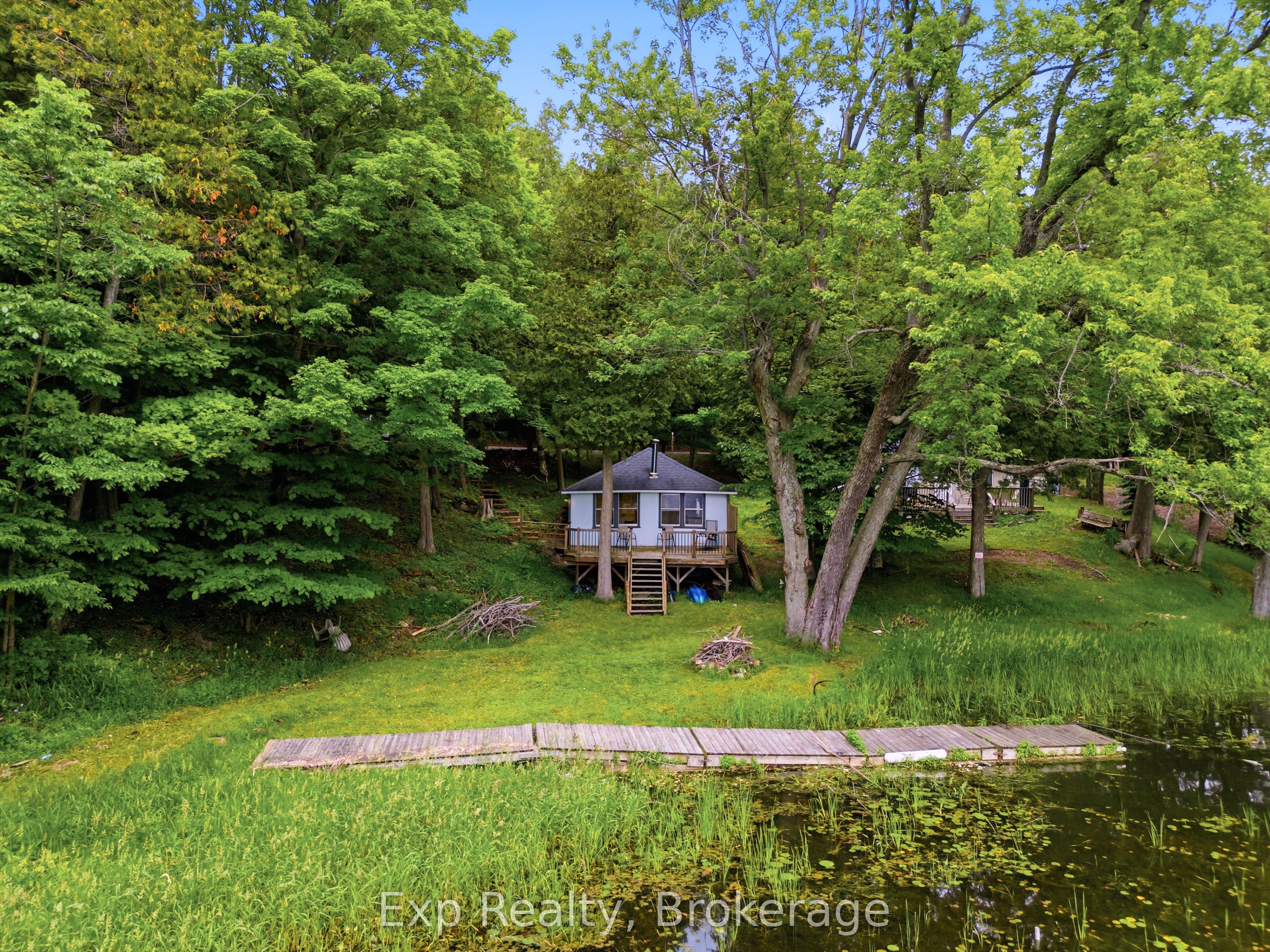 2077 Hambly Lane Property Photo 1