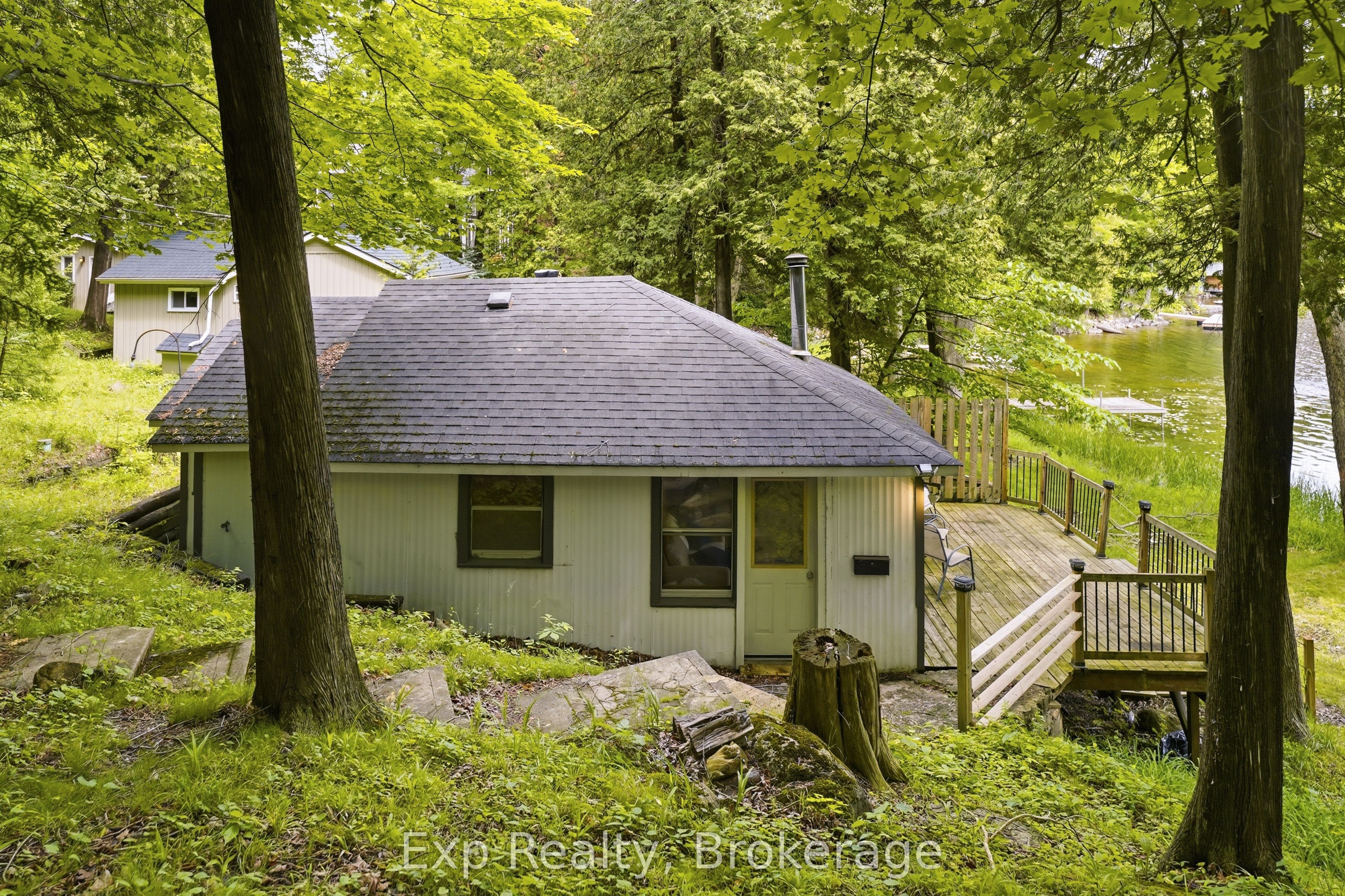 2077 Hambly Lane Property Photo 6