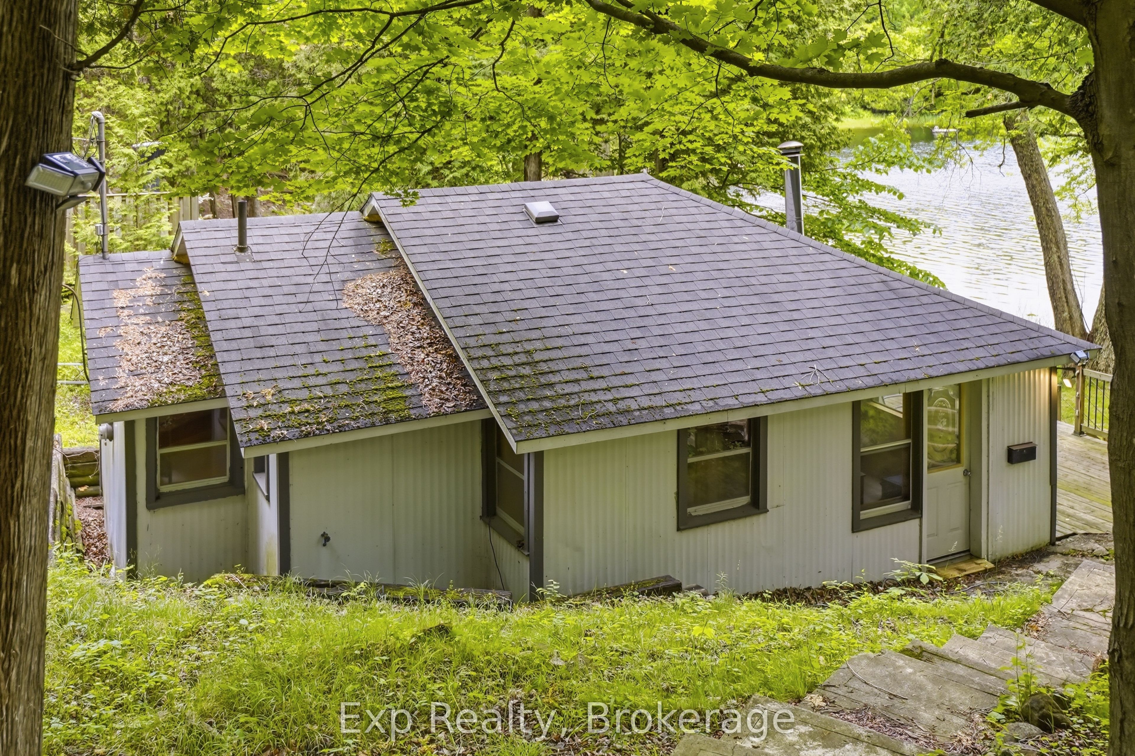 2077 Hambly Lane Property Photo 7