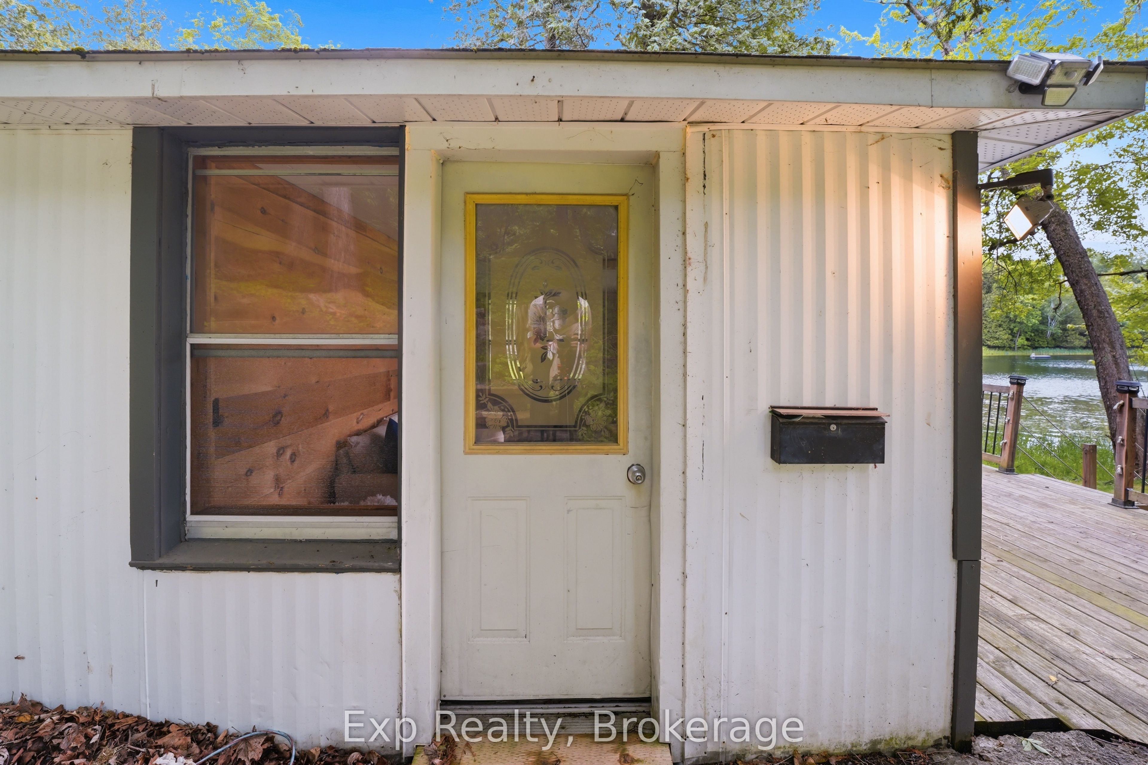 2077 Hambly Lane Property Photo 9