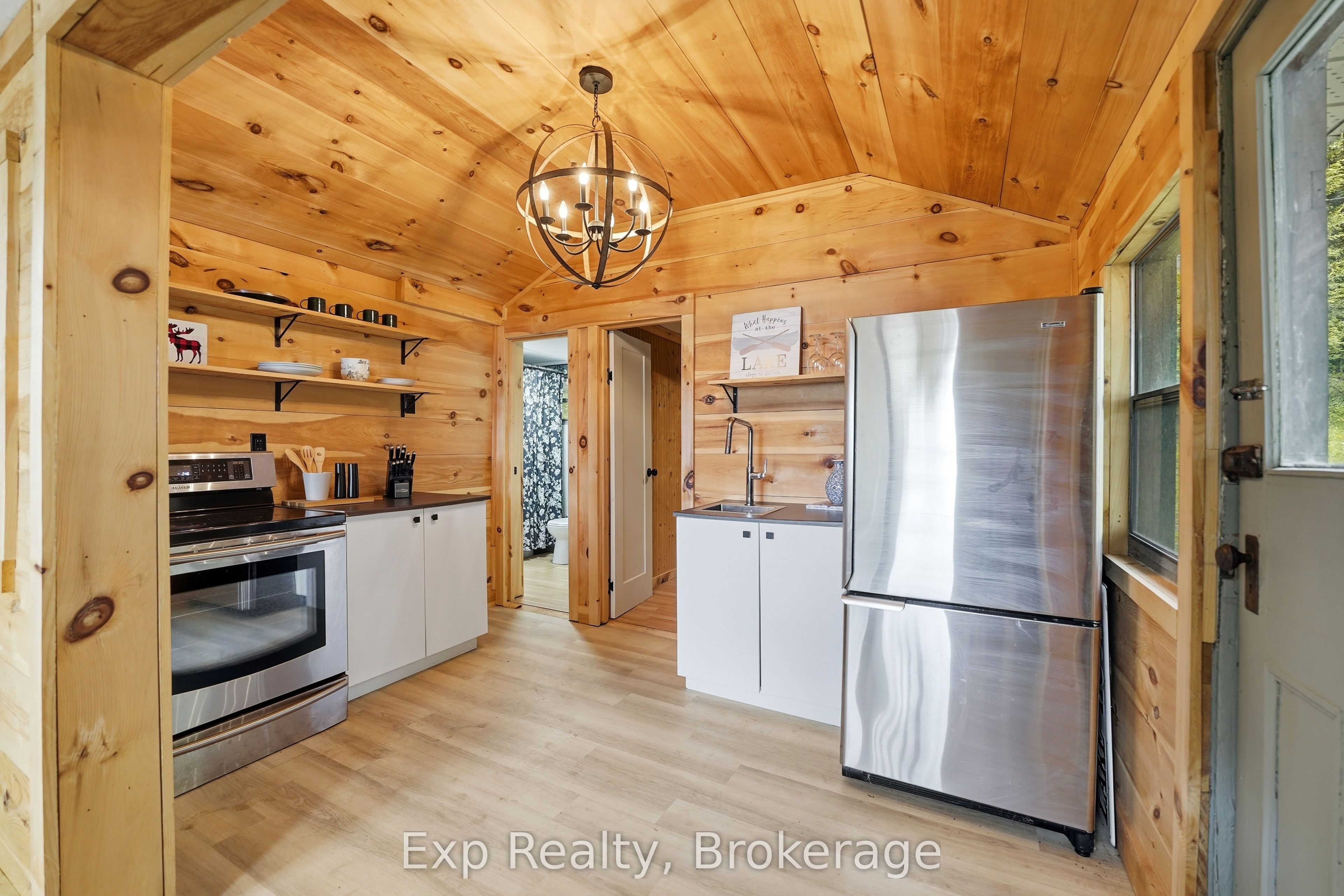 2077 Hambly Lane Property Photo 17