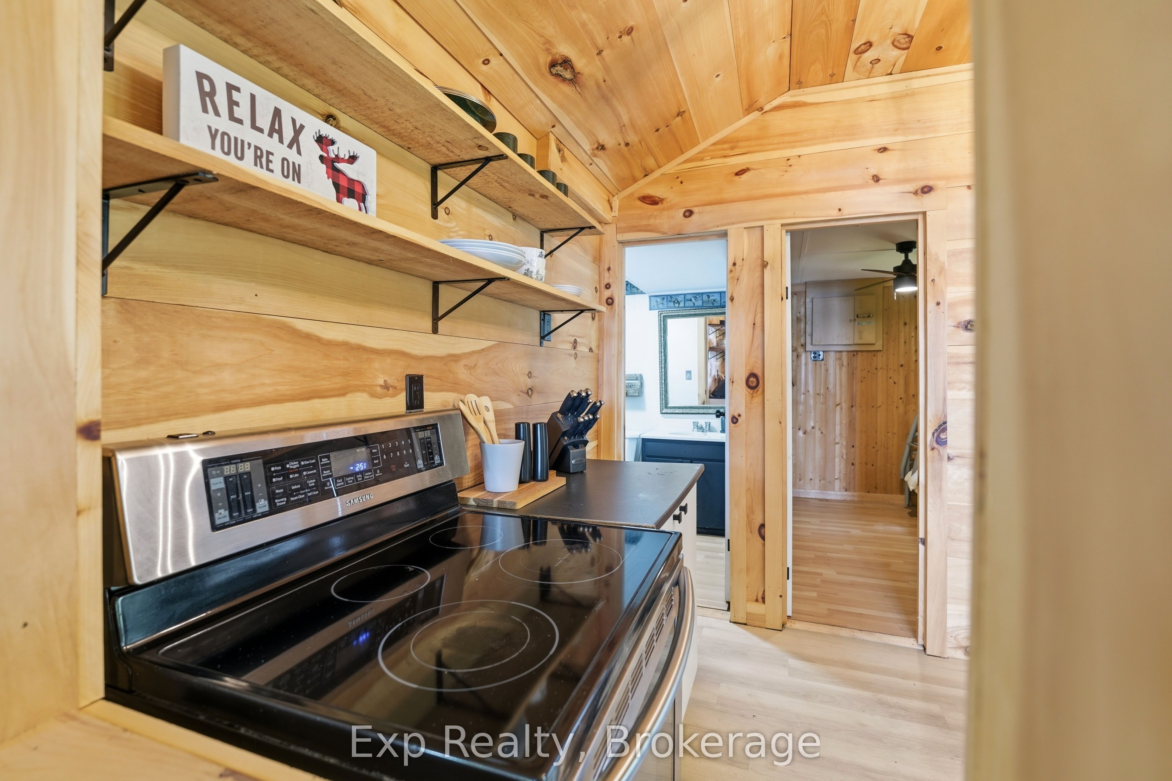 2077 Hambly Lane Property Photo 19
