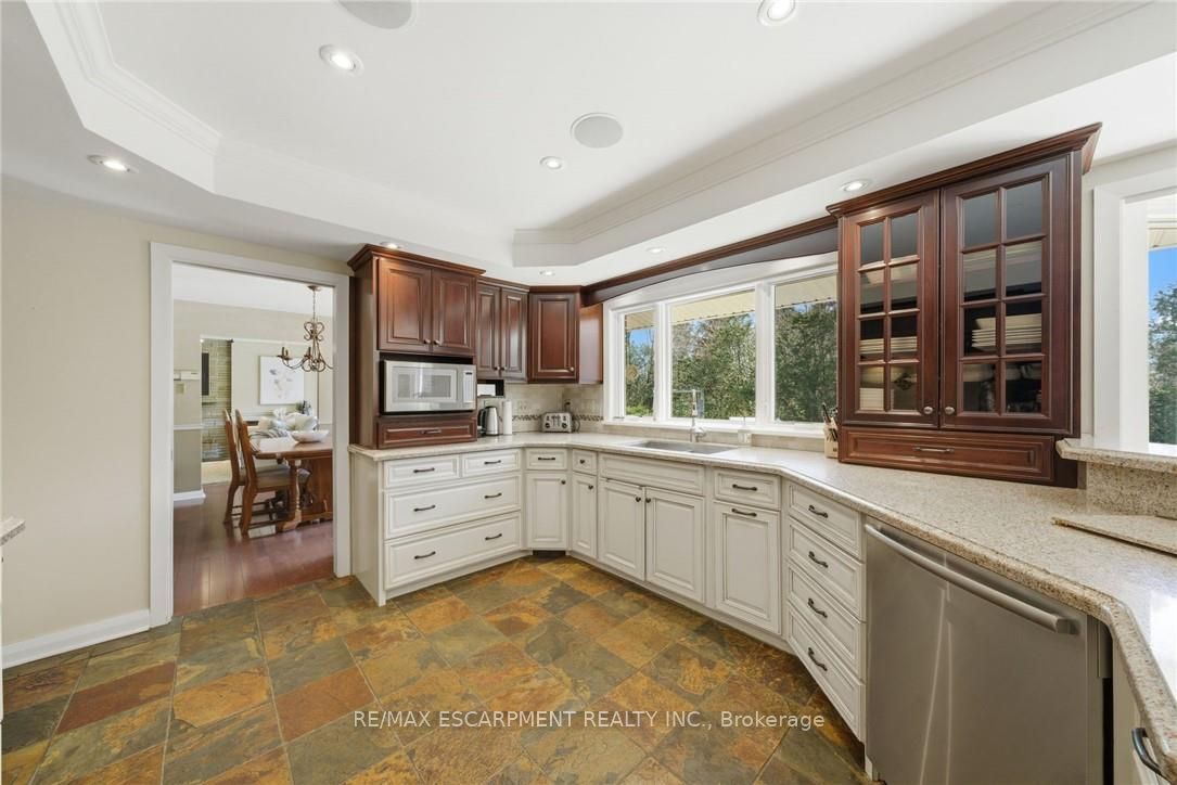 6 Summit Circle Property Photo 15