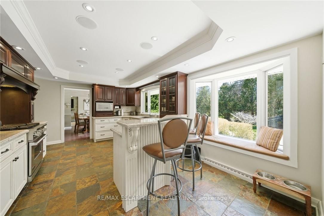 6 Summit Circle Property Photo 17