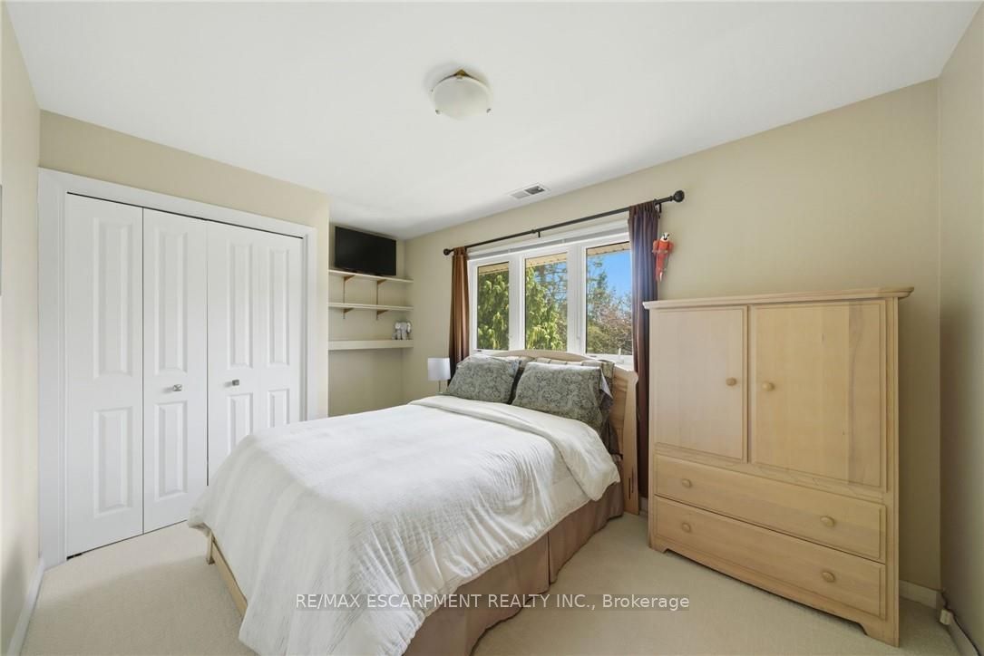 6 Summit Circle Property Photo 24