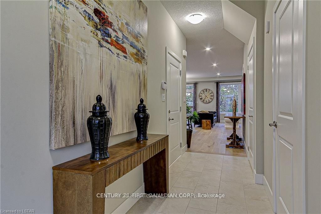 177 Edgevalley Road 88 Property Photo 4