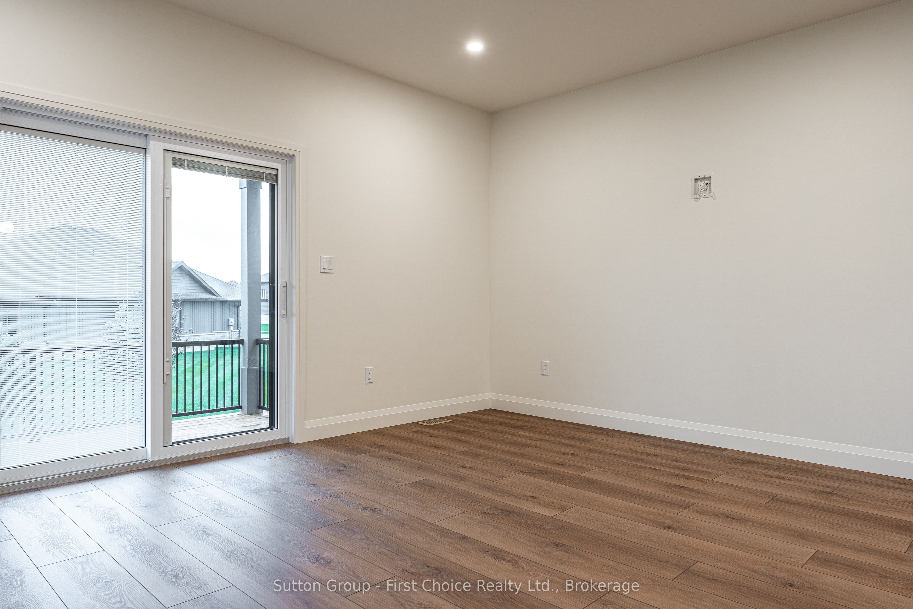 238 Henry Street Property Photo 23