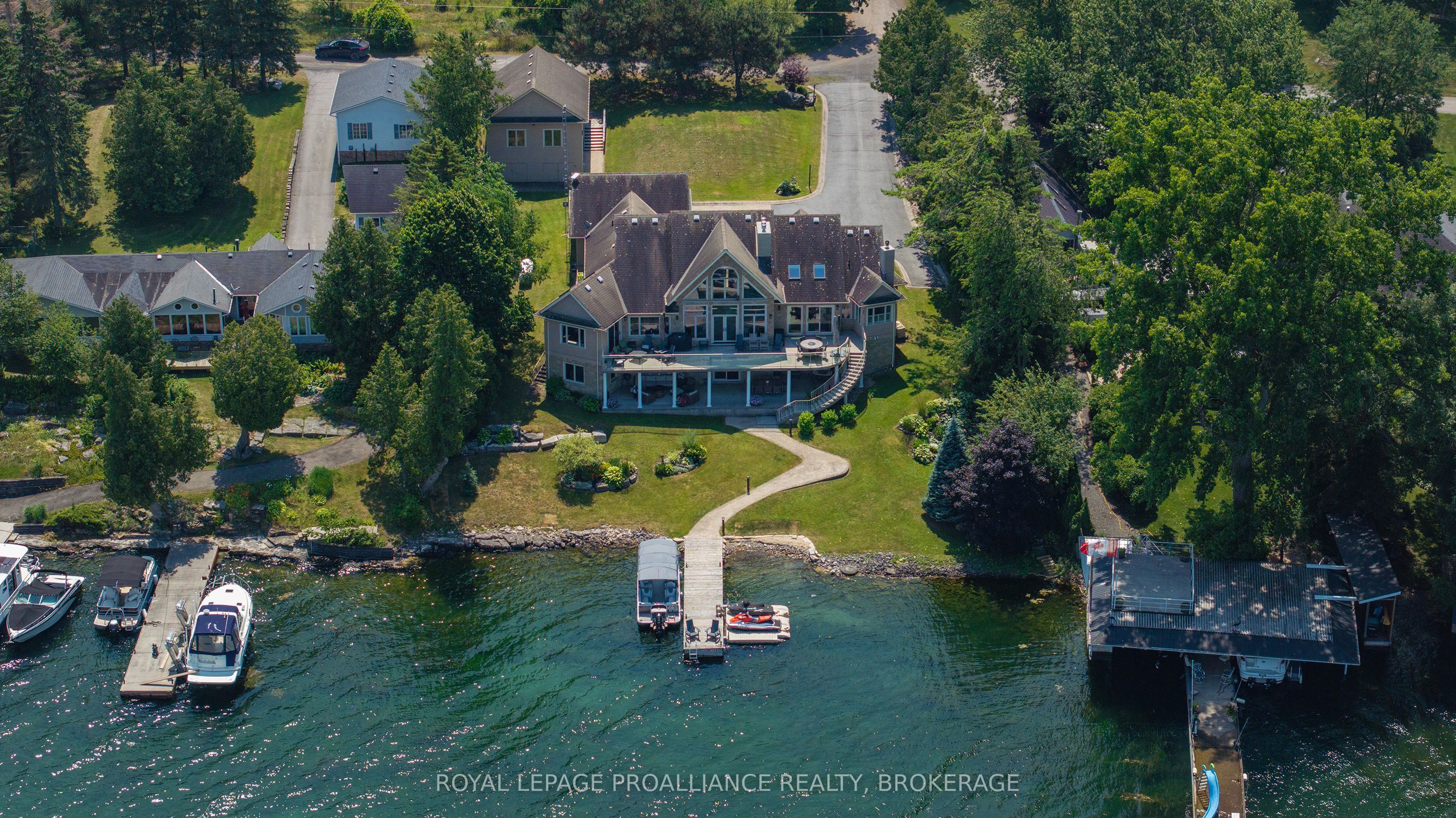 31 Leavis Shores Property Photo 1