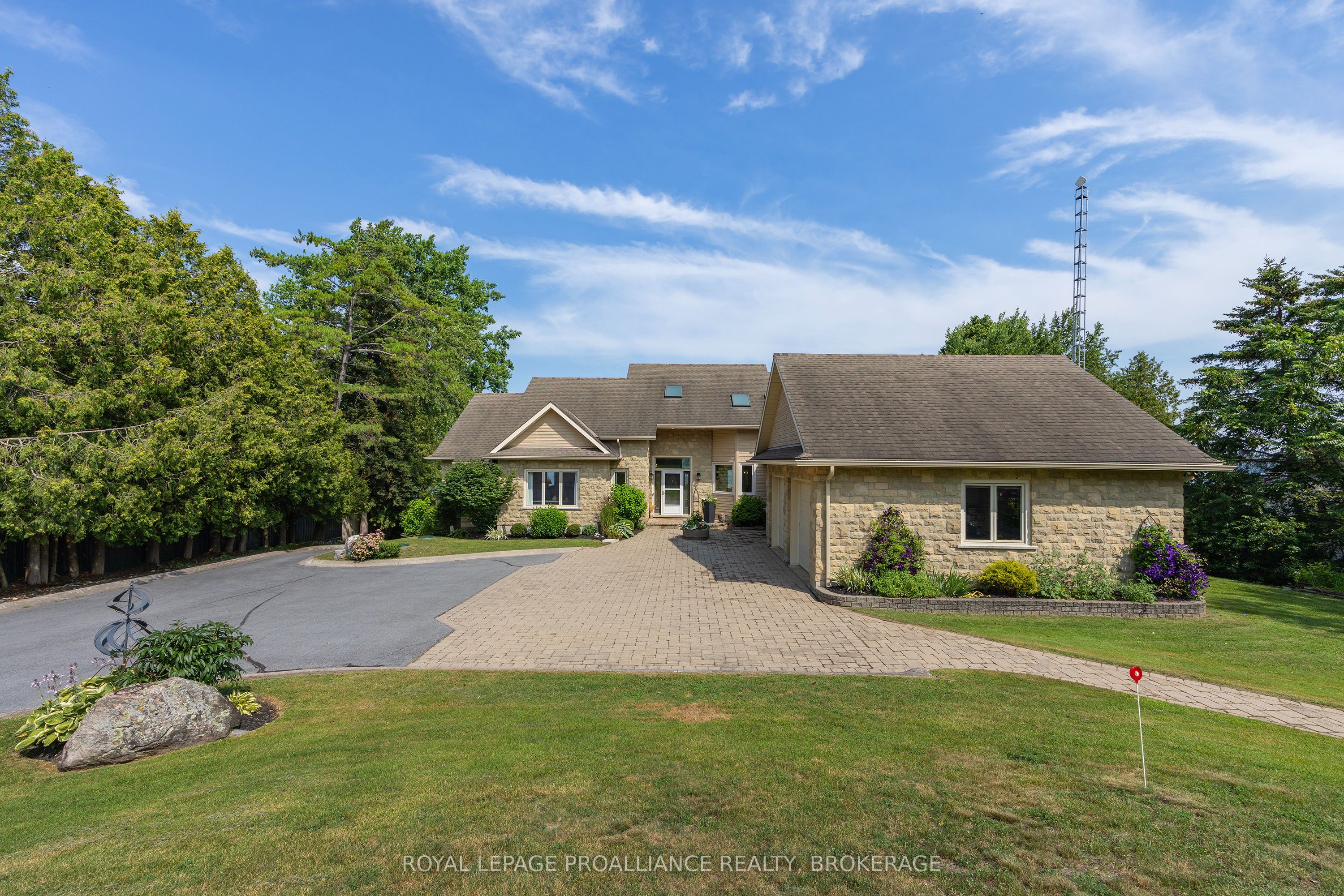 31 Leavis Shores Property Photo 6