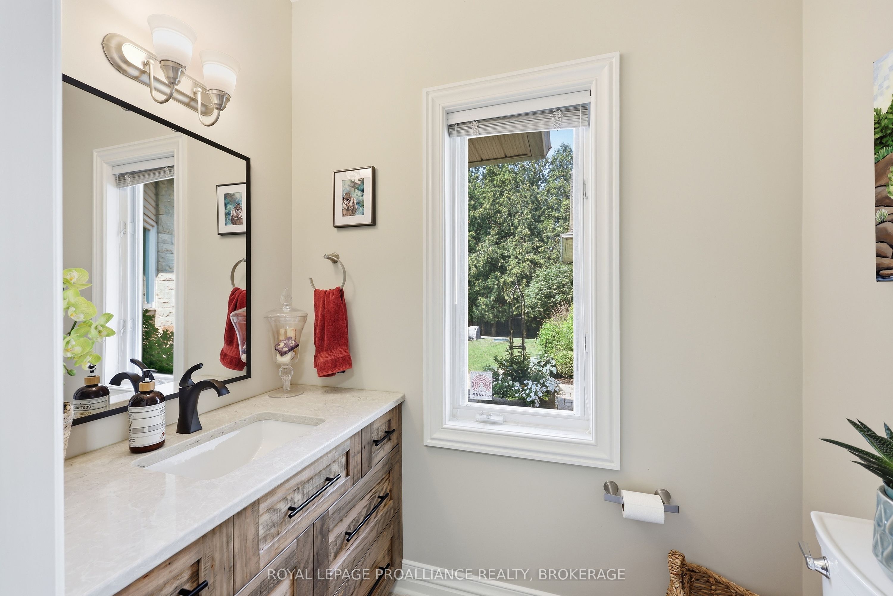31 Leavis Shores Property Photo 17