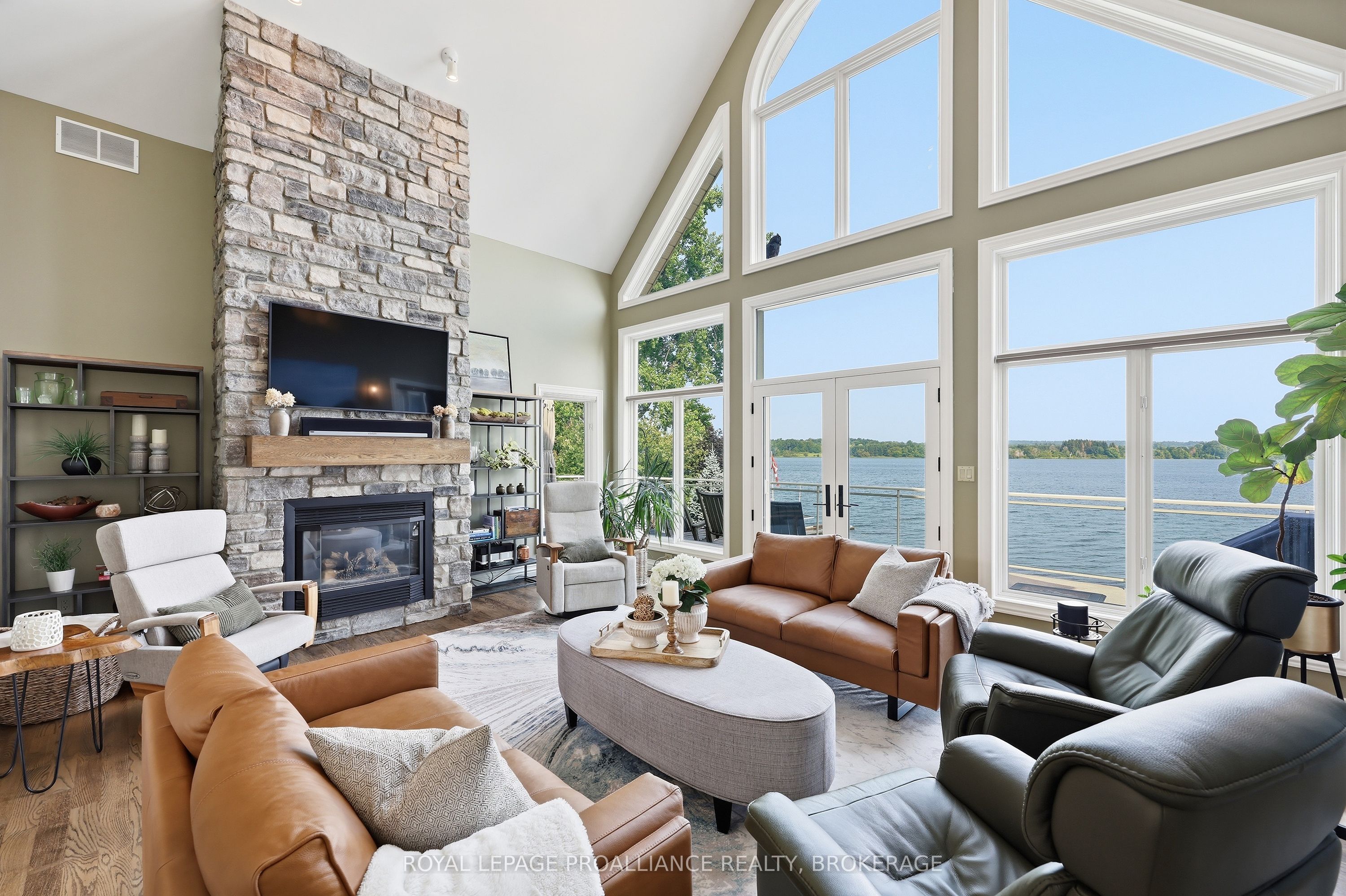 31 Leavis Shores Property Photo 24