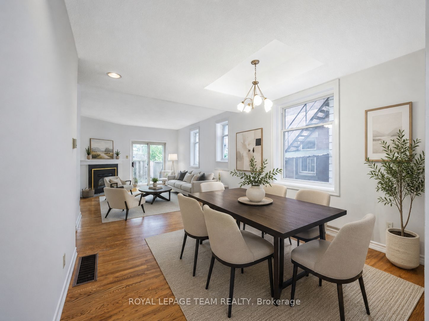 301 Somerset Street E Property Photo 15