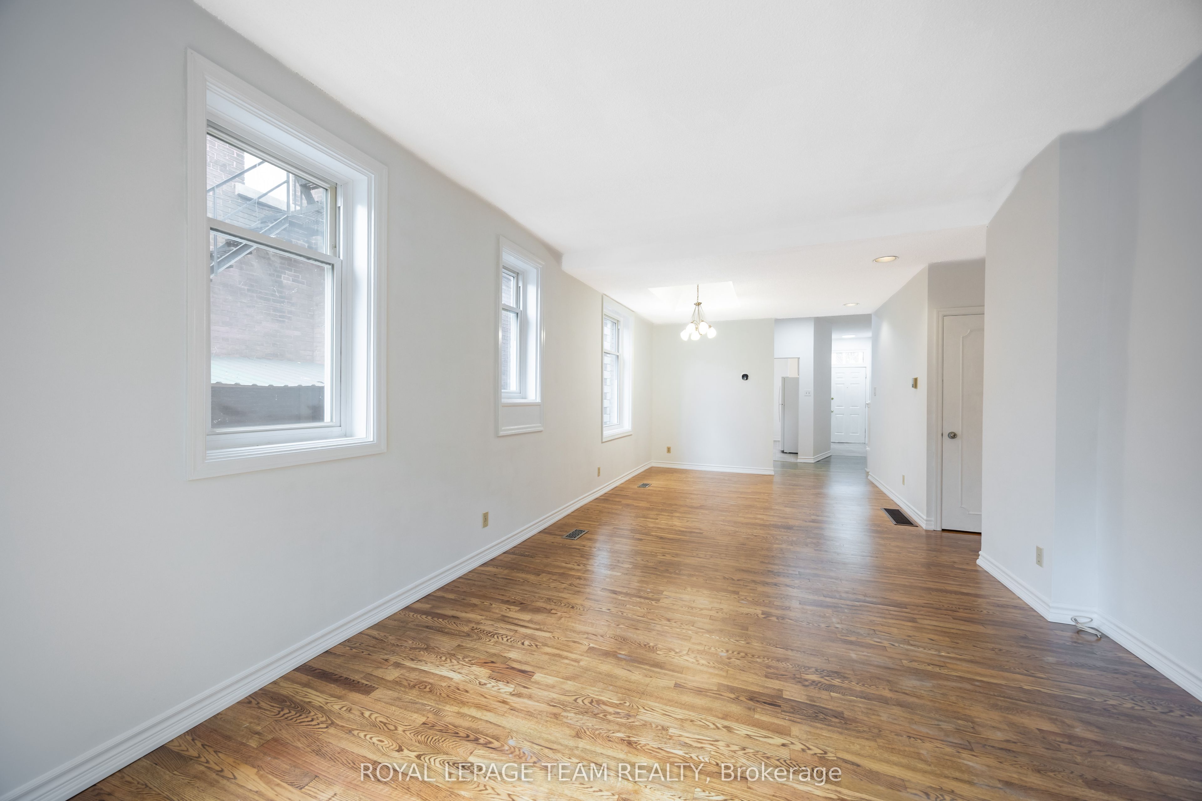 301 Somerset Street E Property Photo 19