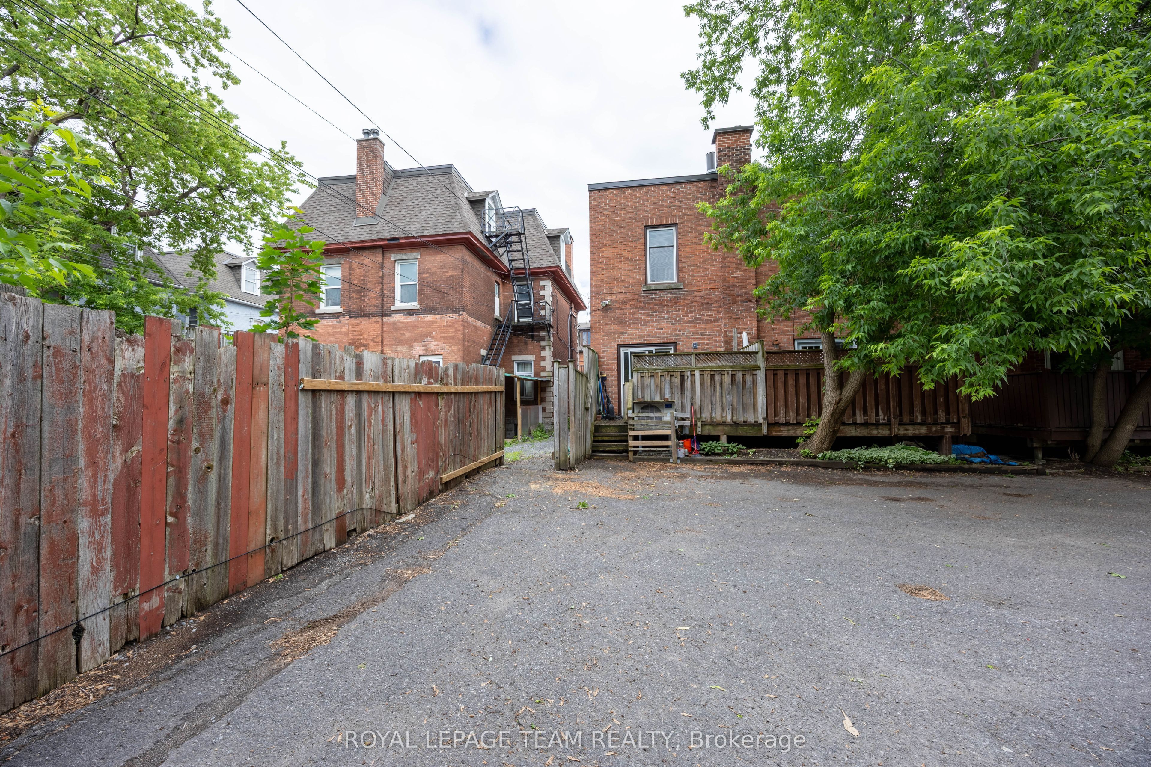 301 Somerset Street E Property Photo 48