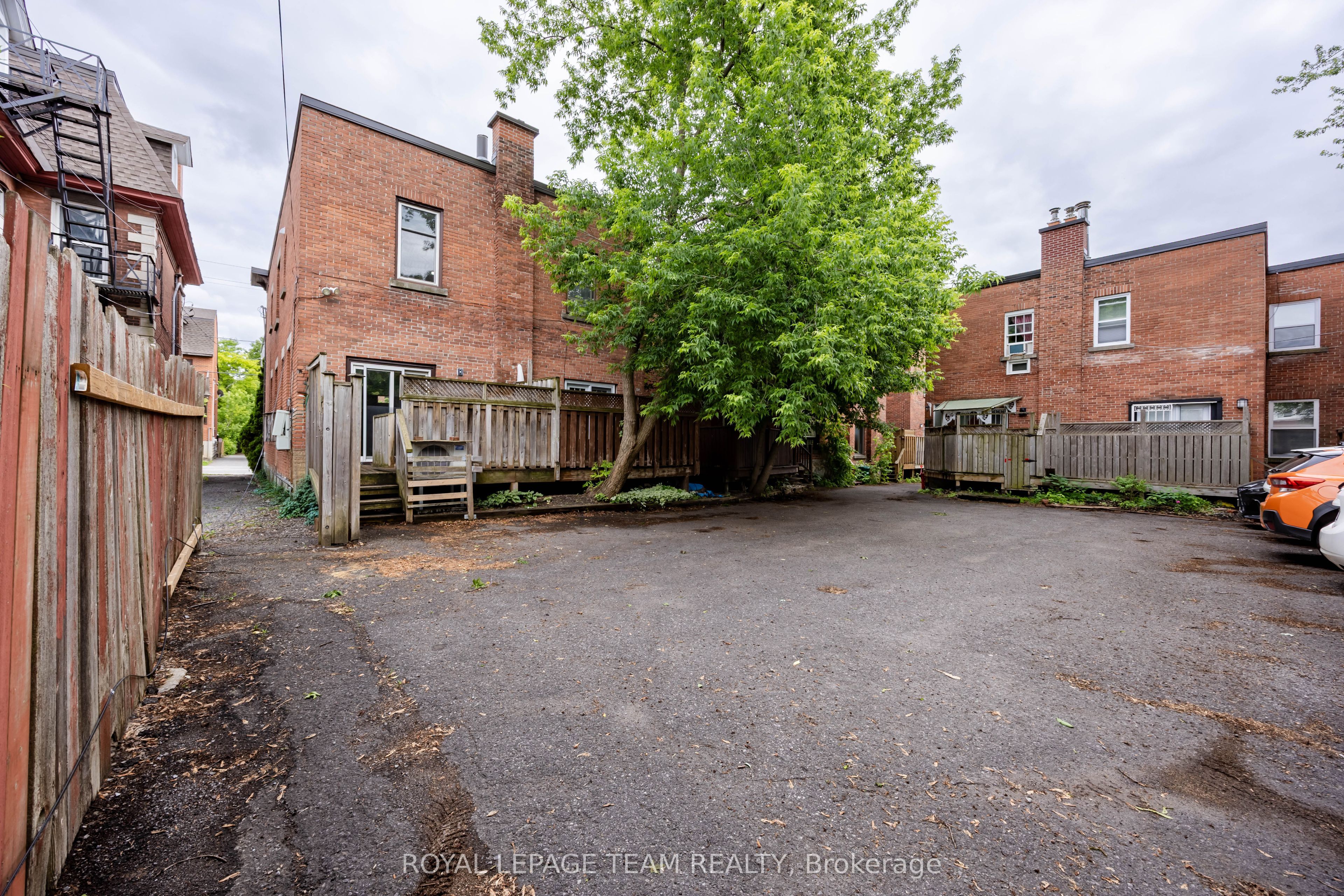 301 Somerset Street E Property Photo 49