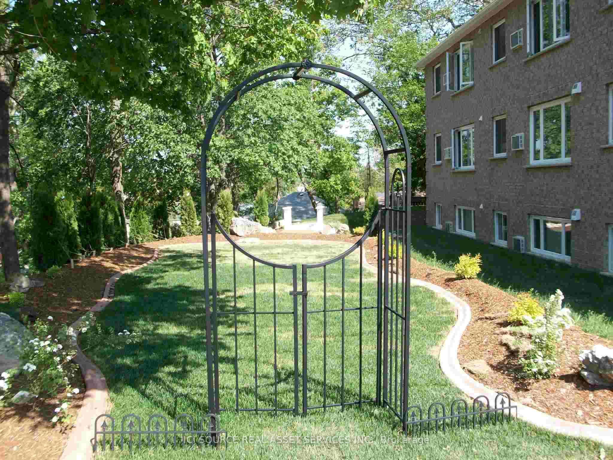 4434 Leader Lane Property Photo 2