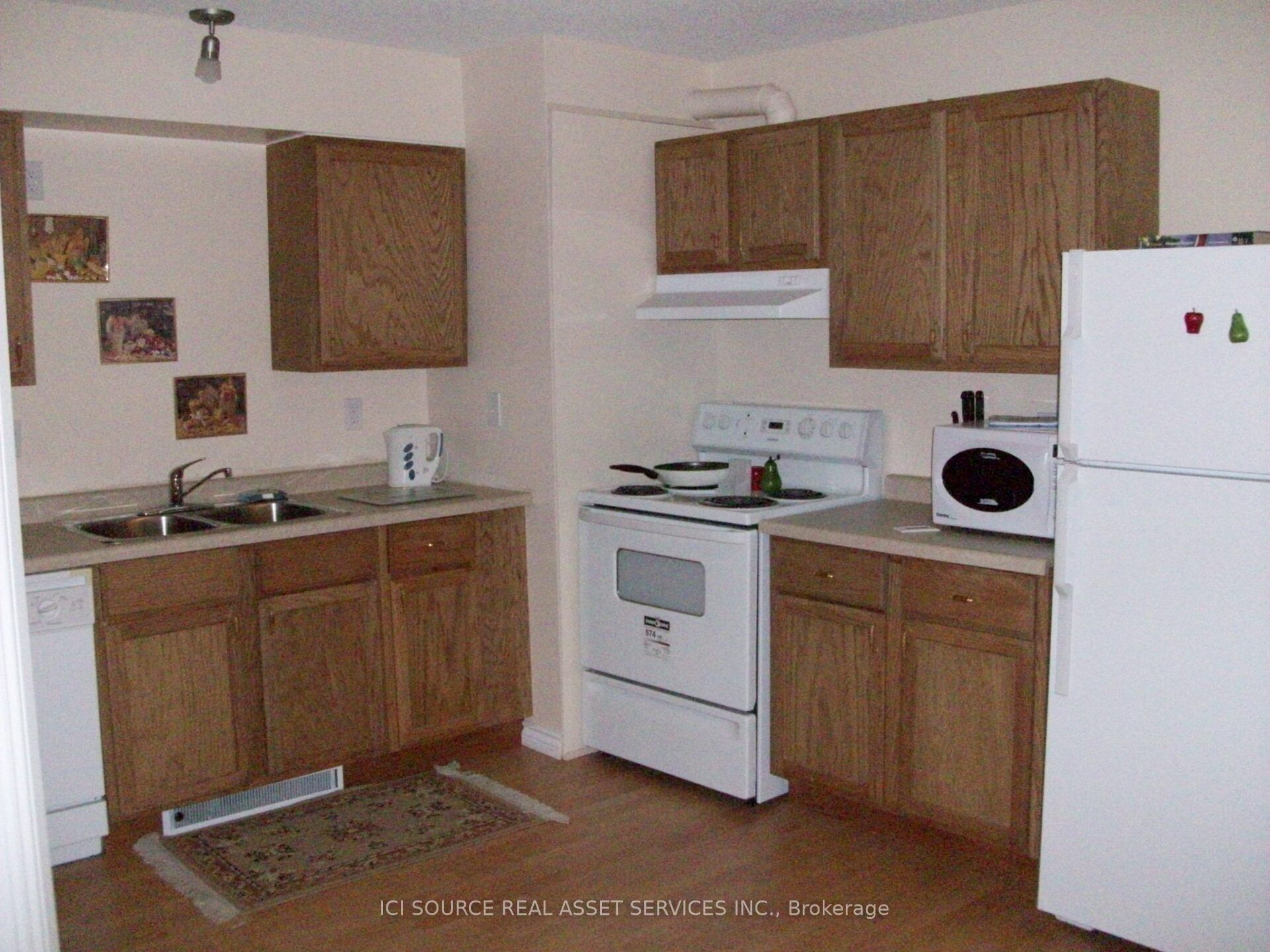 4434 Leader Lane Property Photo 5