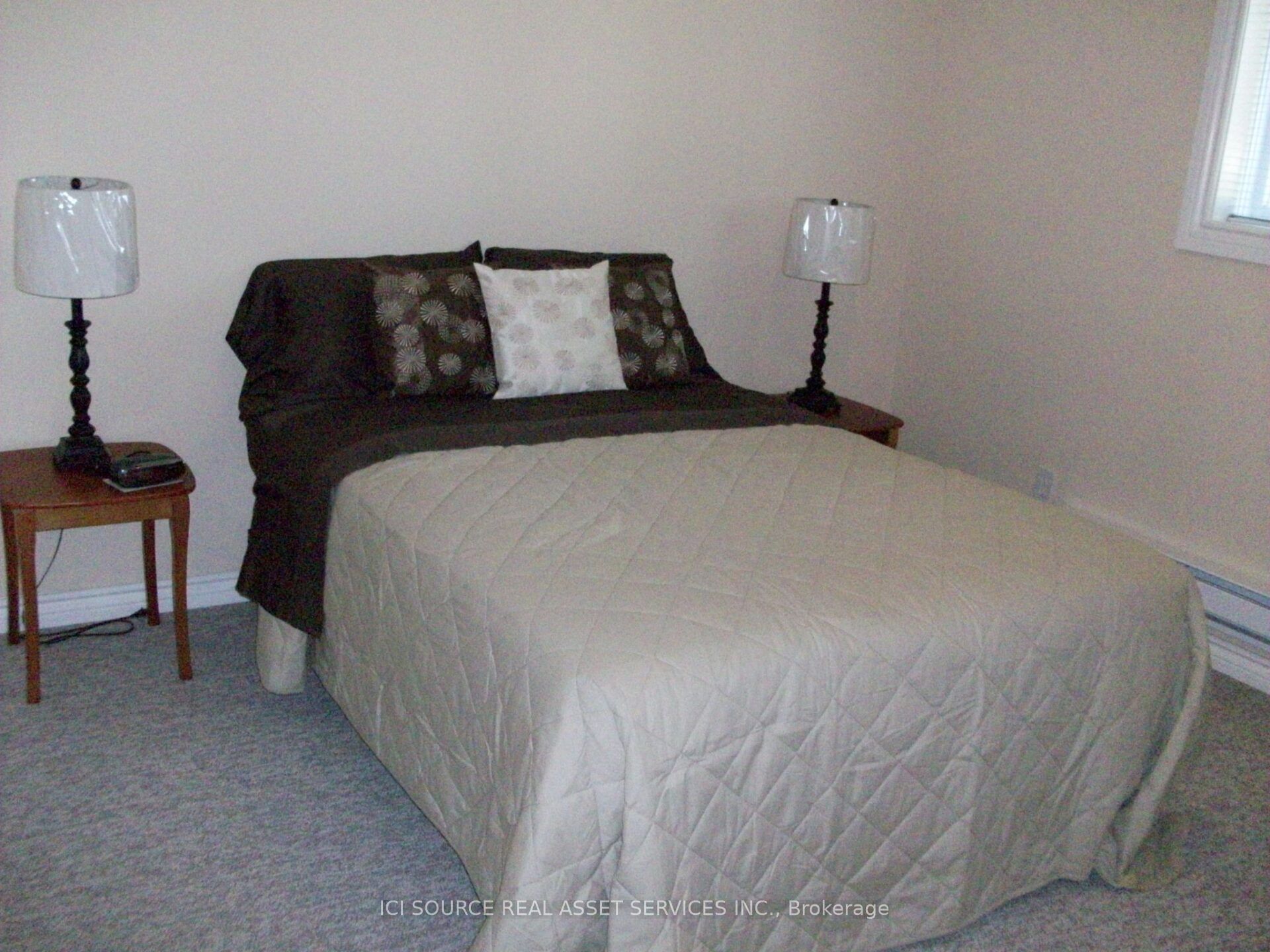 4434 Leader Lane Property Photo 6