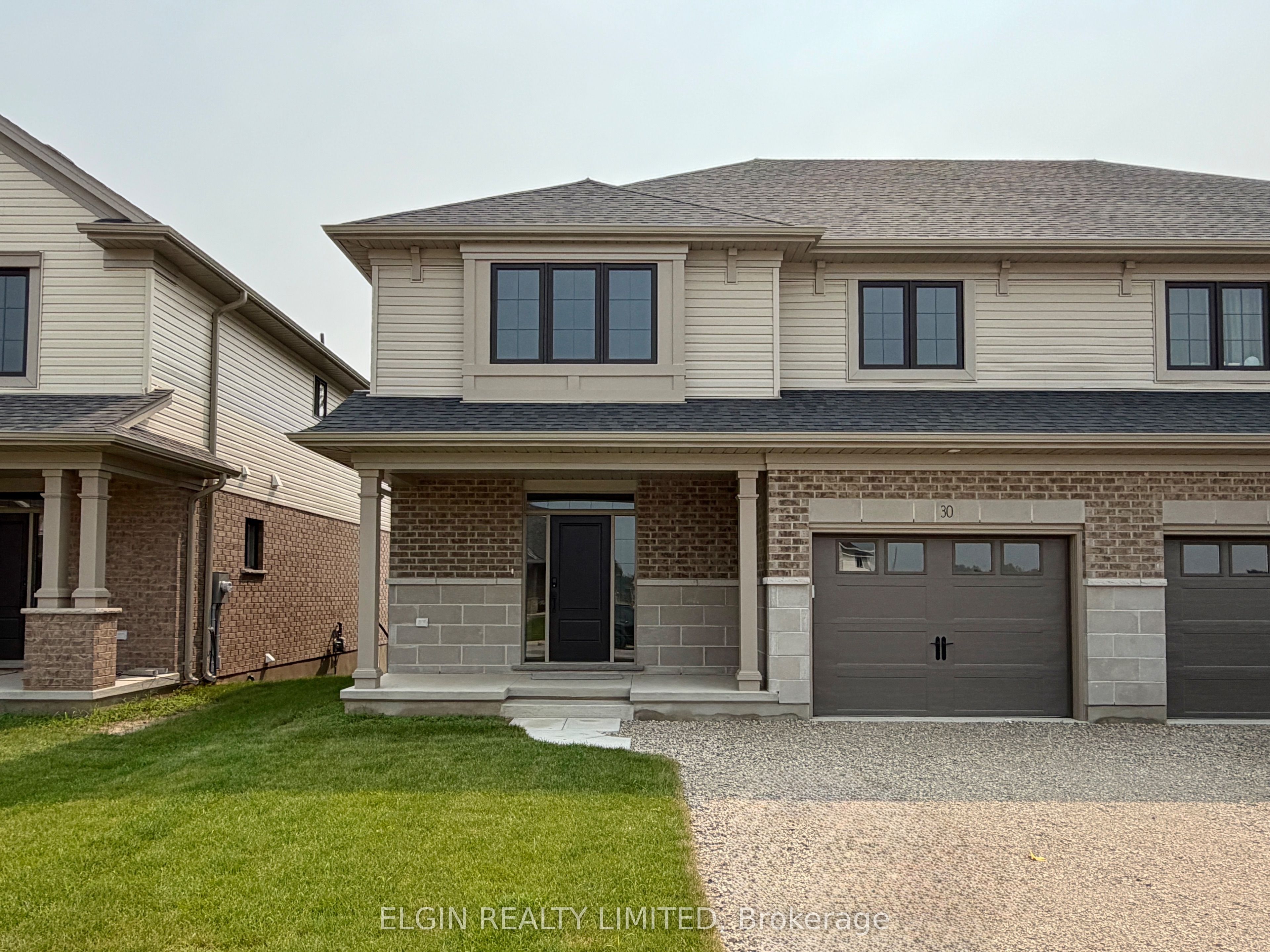 30 Hemlock Crescent Property Photo 1