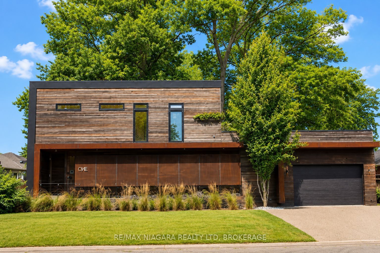 1 Timber Lane Property Photo 1