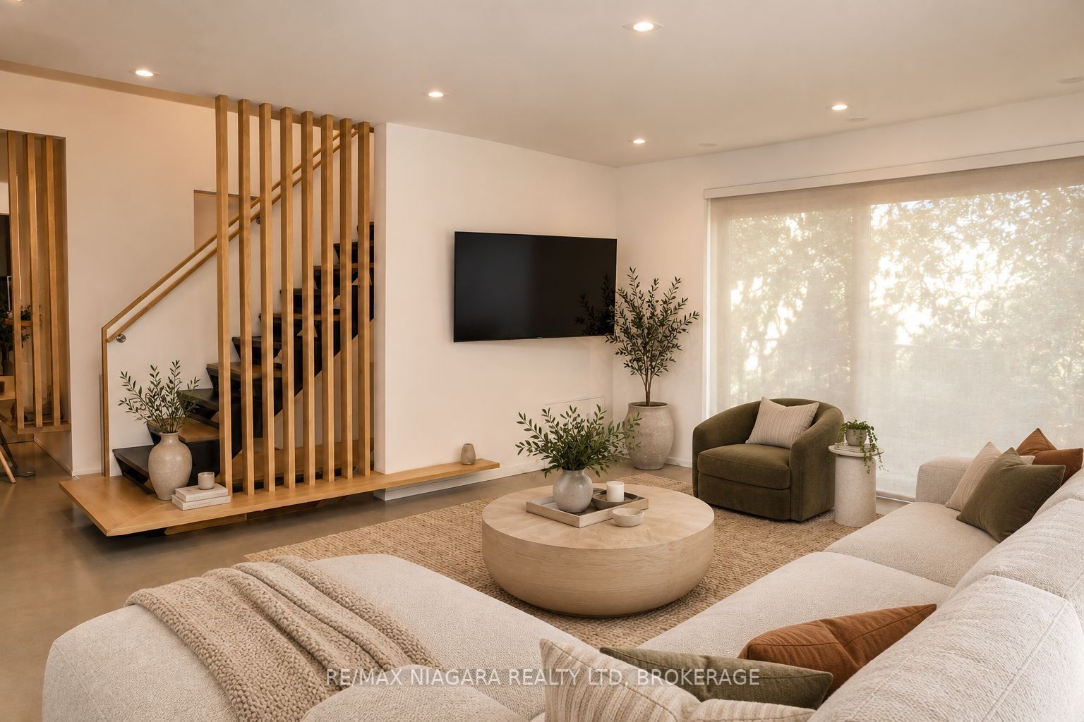1 Timber Lane Property Photo 4
