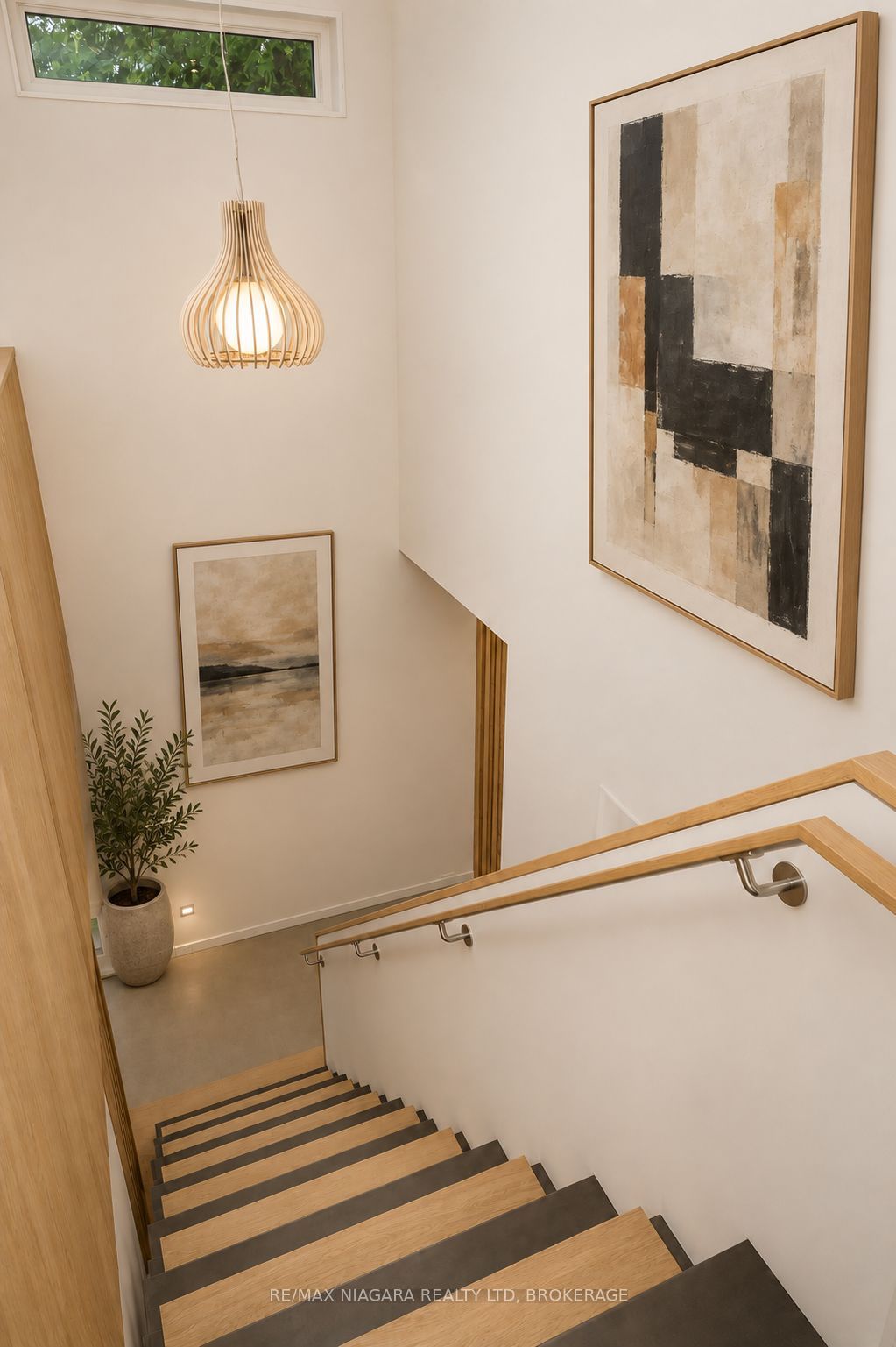 1 Timber Lane Property Photo 9